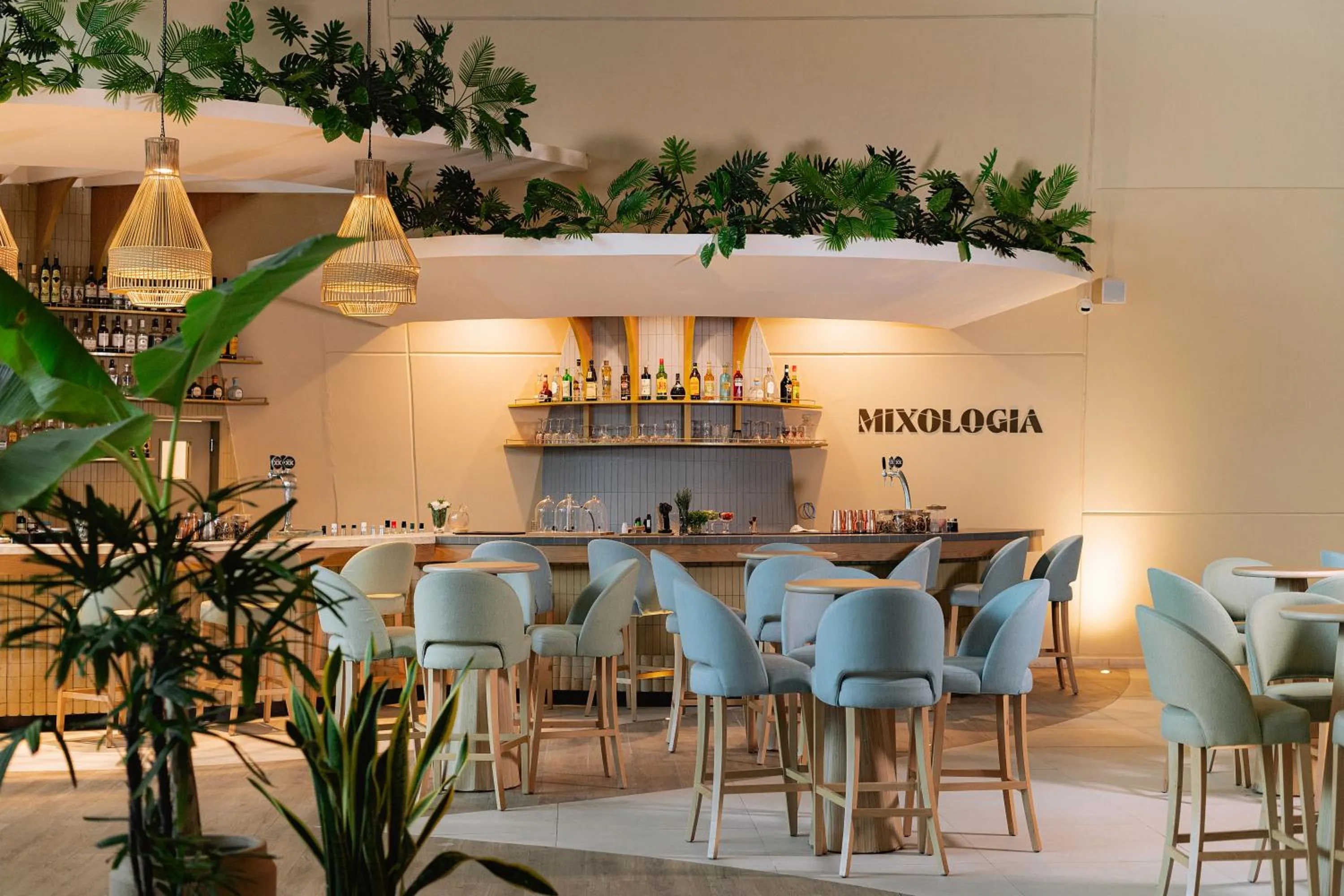 Lounge or bar in Grand Sirenis Riviera Maya Resort & Spa All Inclusive