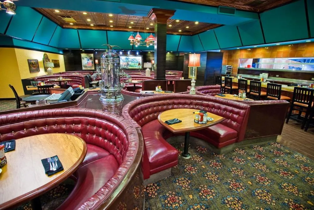 Restaurant/places to eat in Carson Valley Motor Lodge and Suites