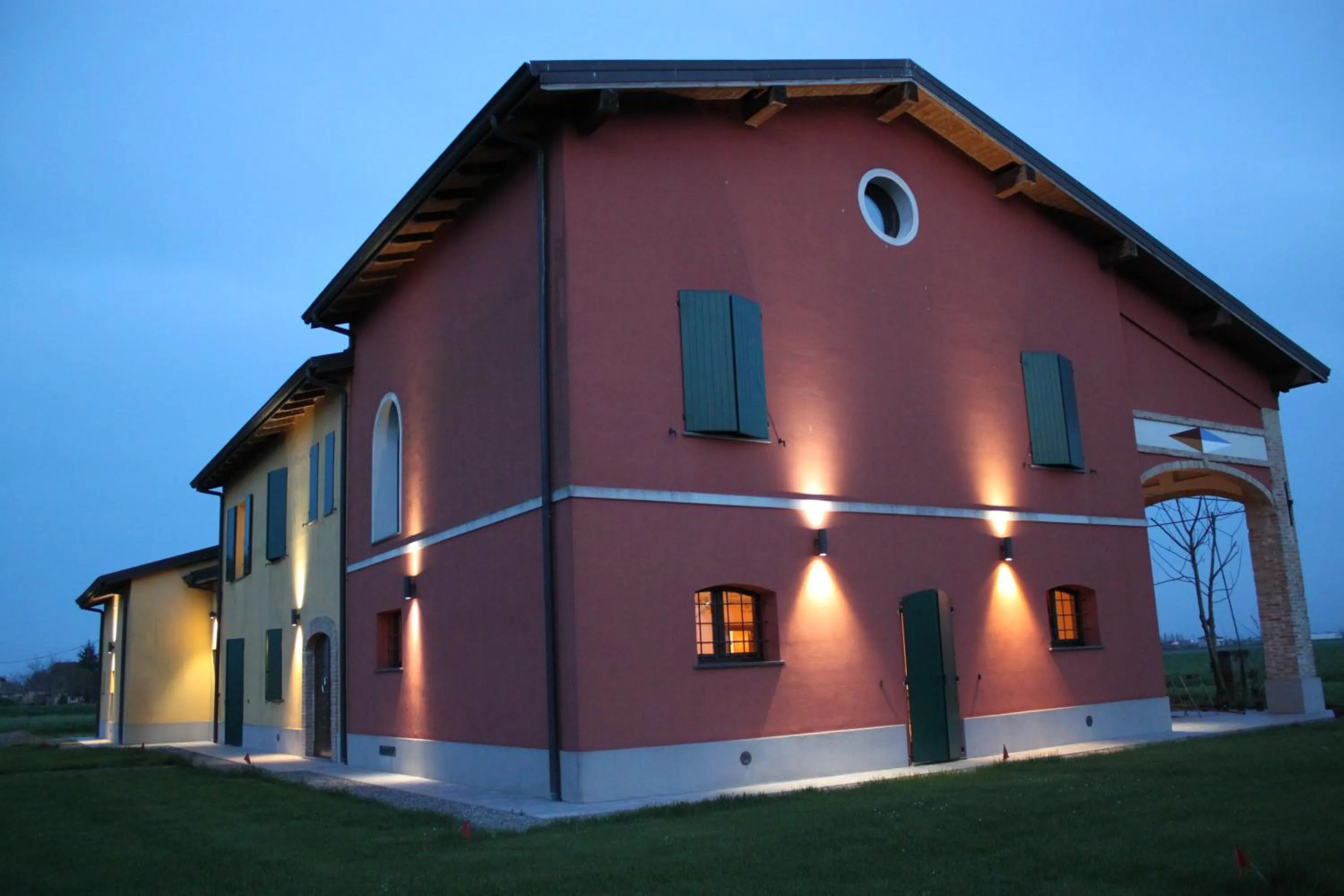 Property building in La casa dei gatti