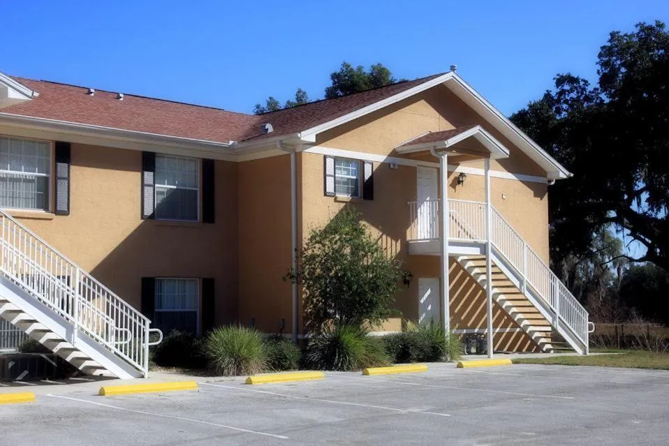 Property building in Lakeside Vacations