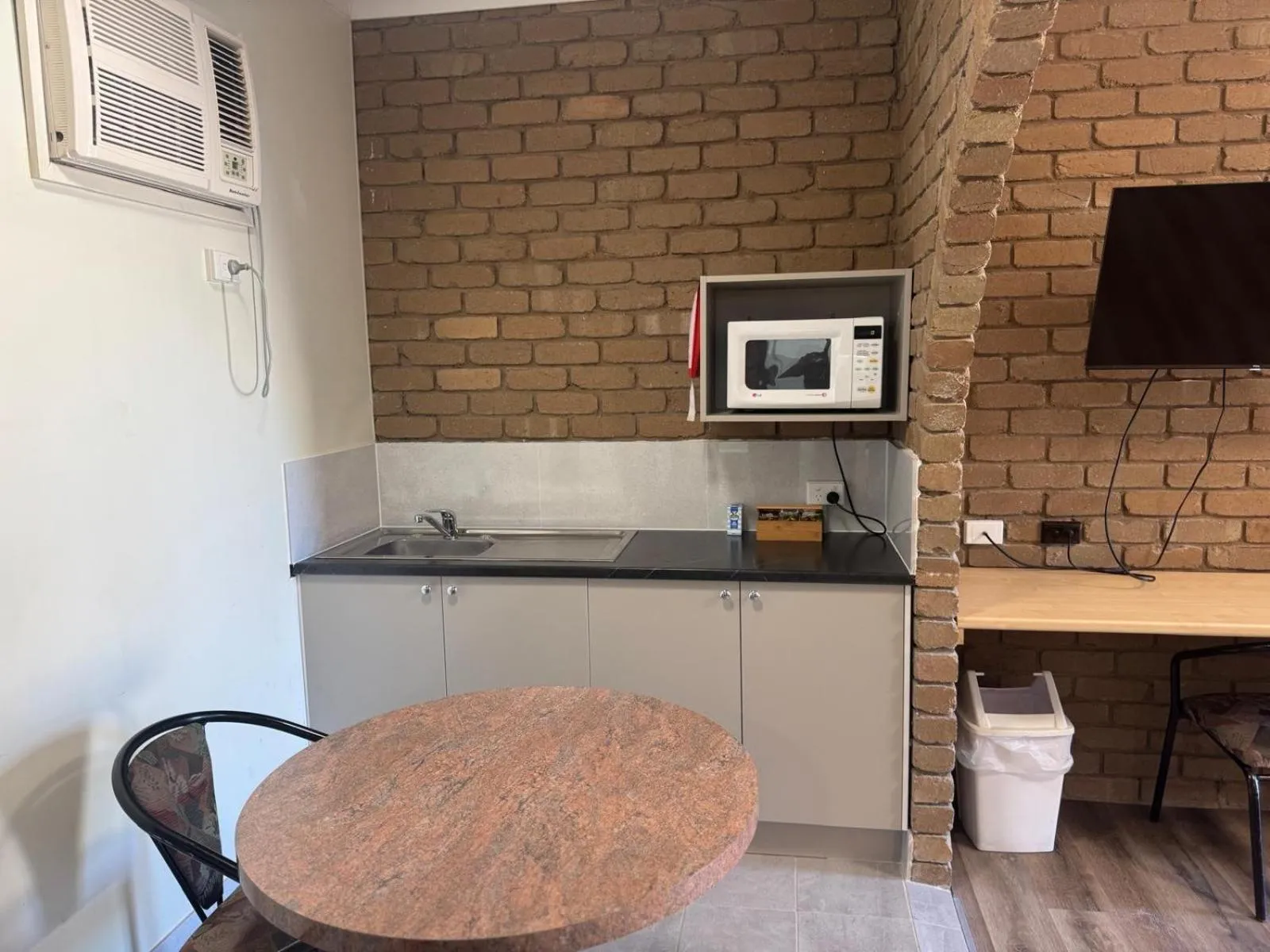 Albury Classic Motor Inn