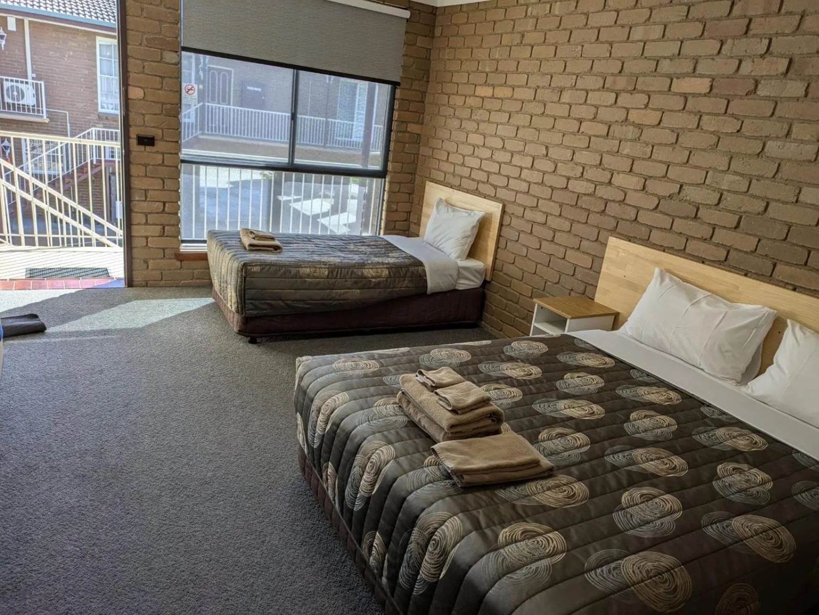 Bed in Albury Classic Motor Inn