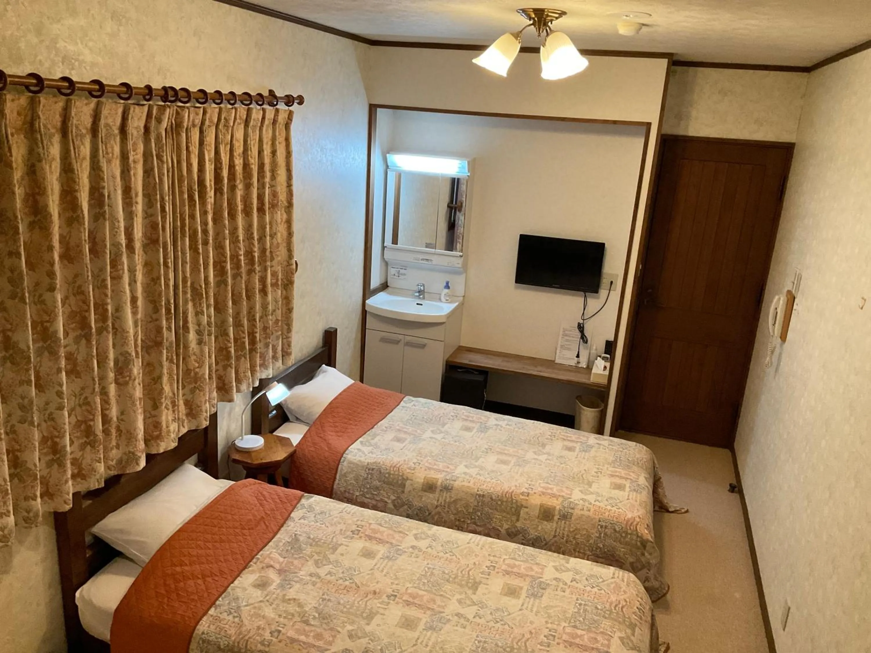 Photo of the whole room, Bed in Landhaus Dancru Netz