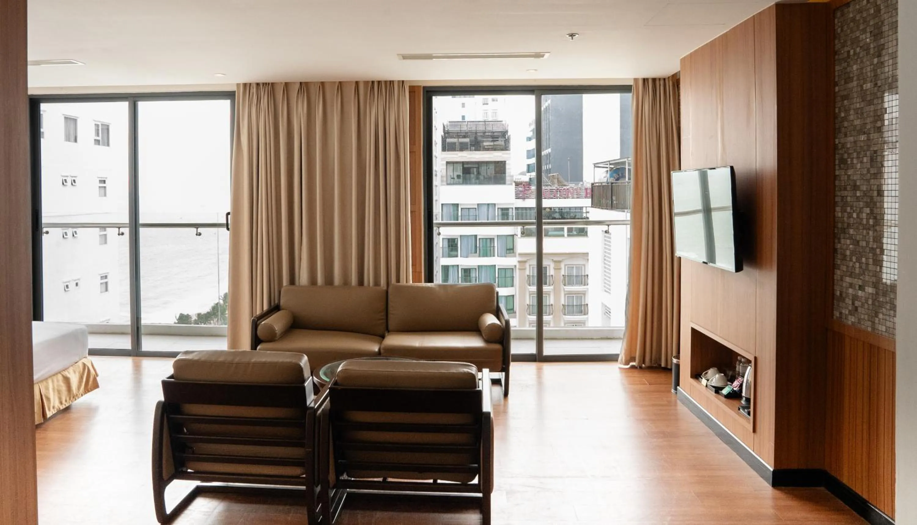 Living room in Majestic Premium Hotel