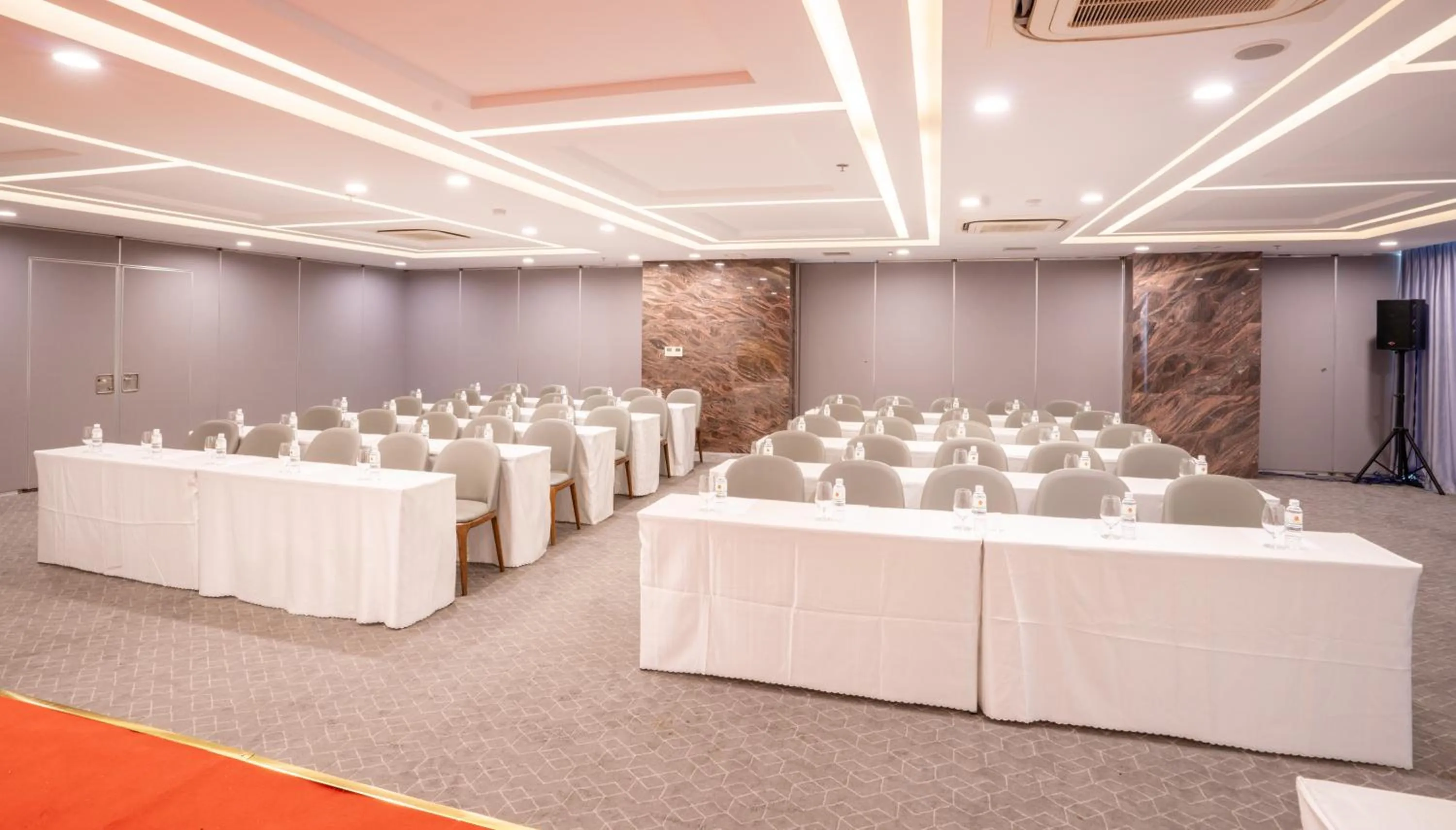 Meeting/conference room in Majestic Premium Hotel