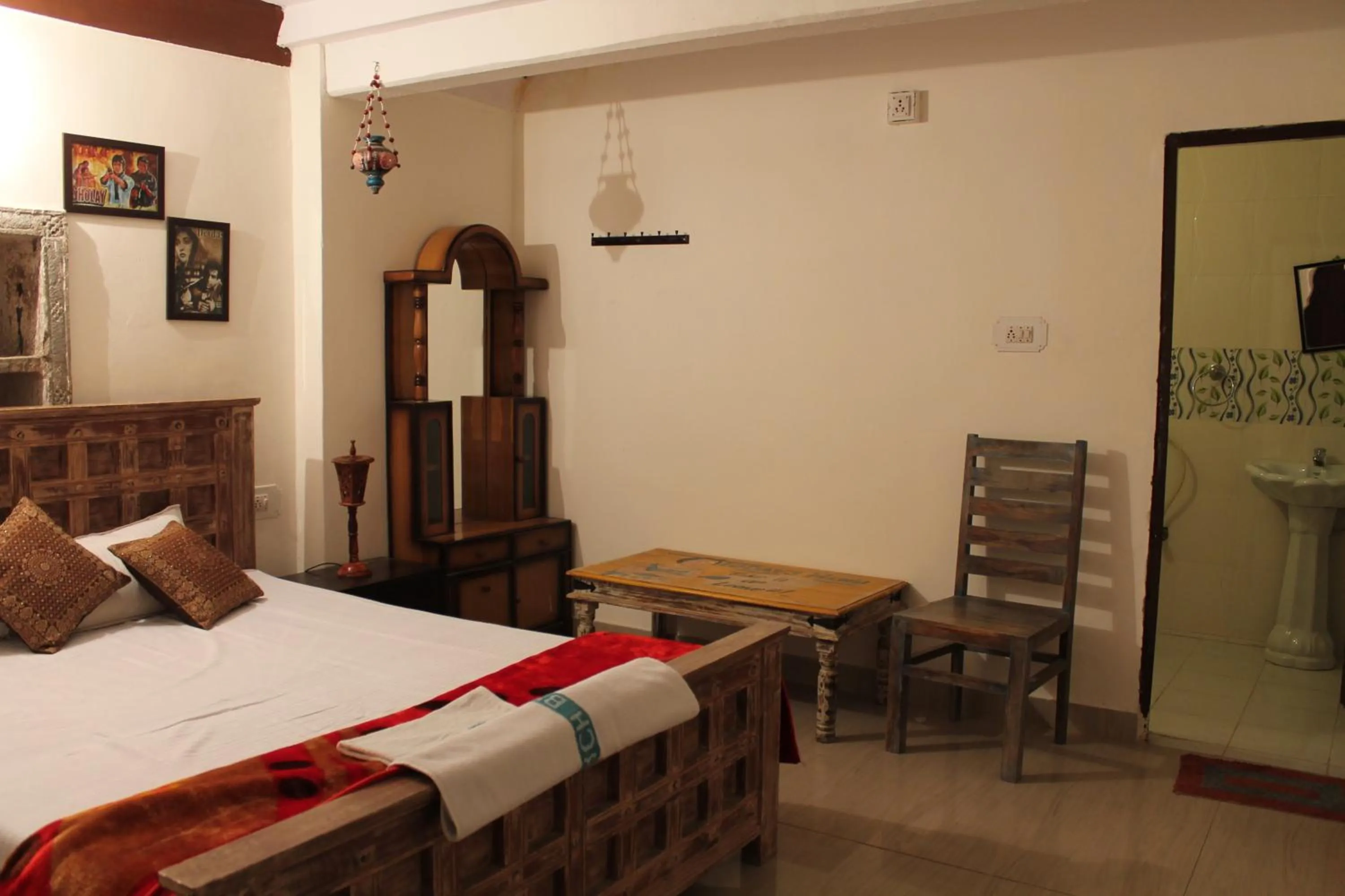 Bedroom, Bed in Kesar Heritage Boutique Home Stay