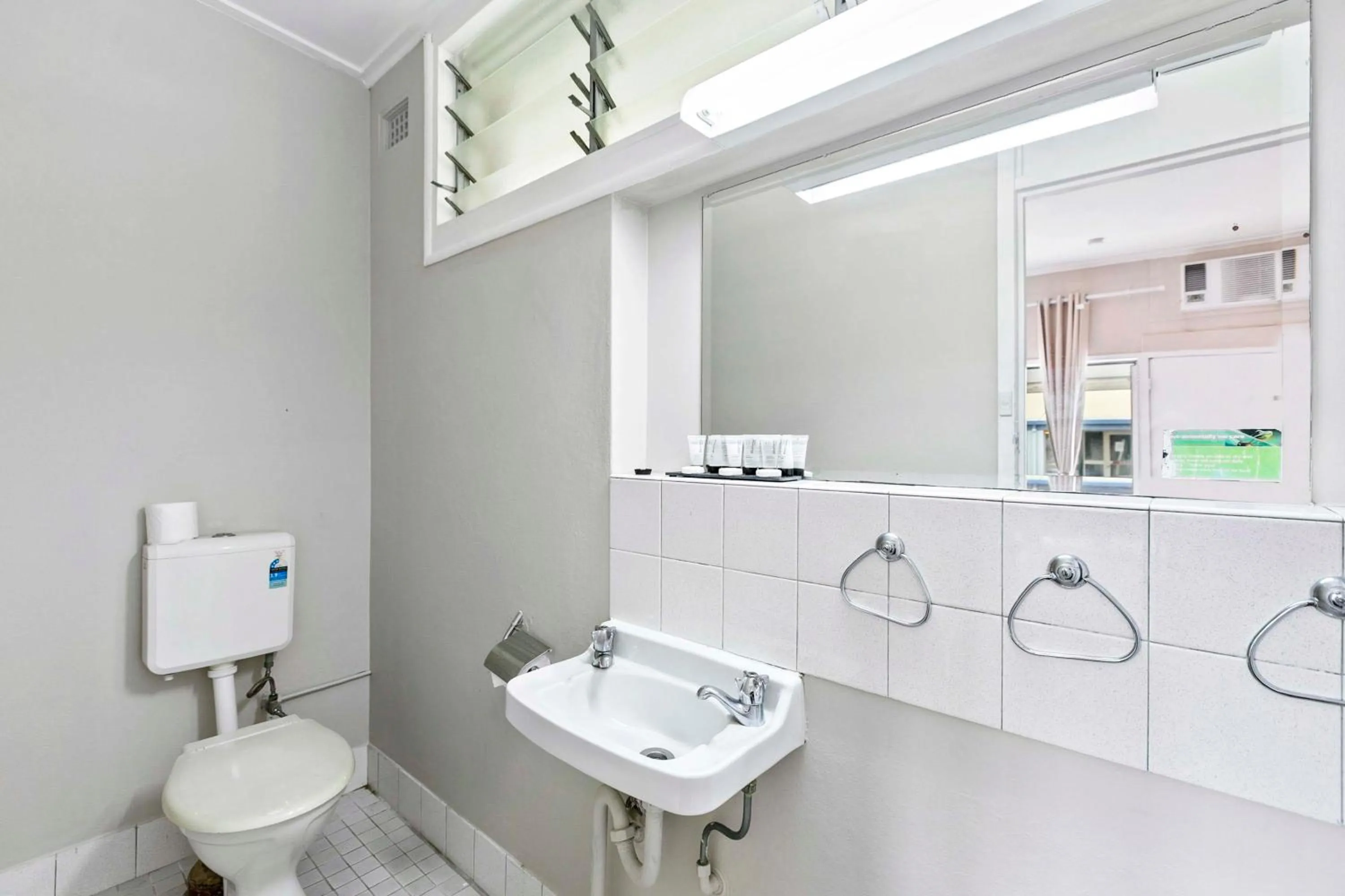Toilet in Arkana Motel Maryborough, SureStay Collection by Best Western