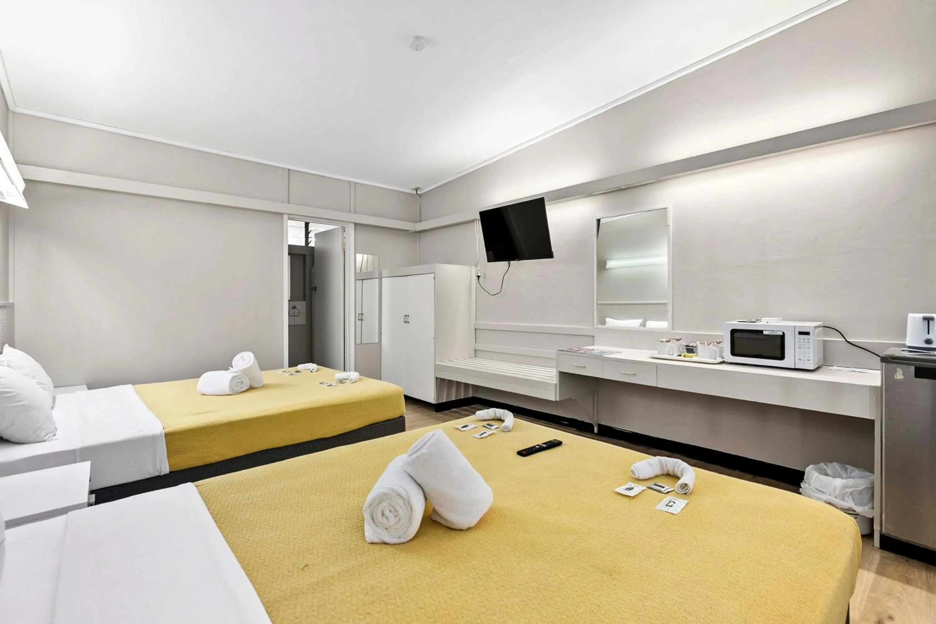 Bedroom, Bed in Arkana Motel