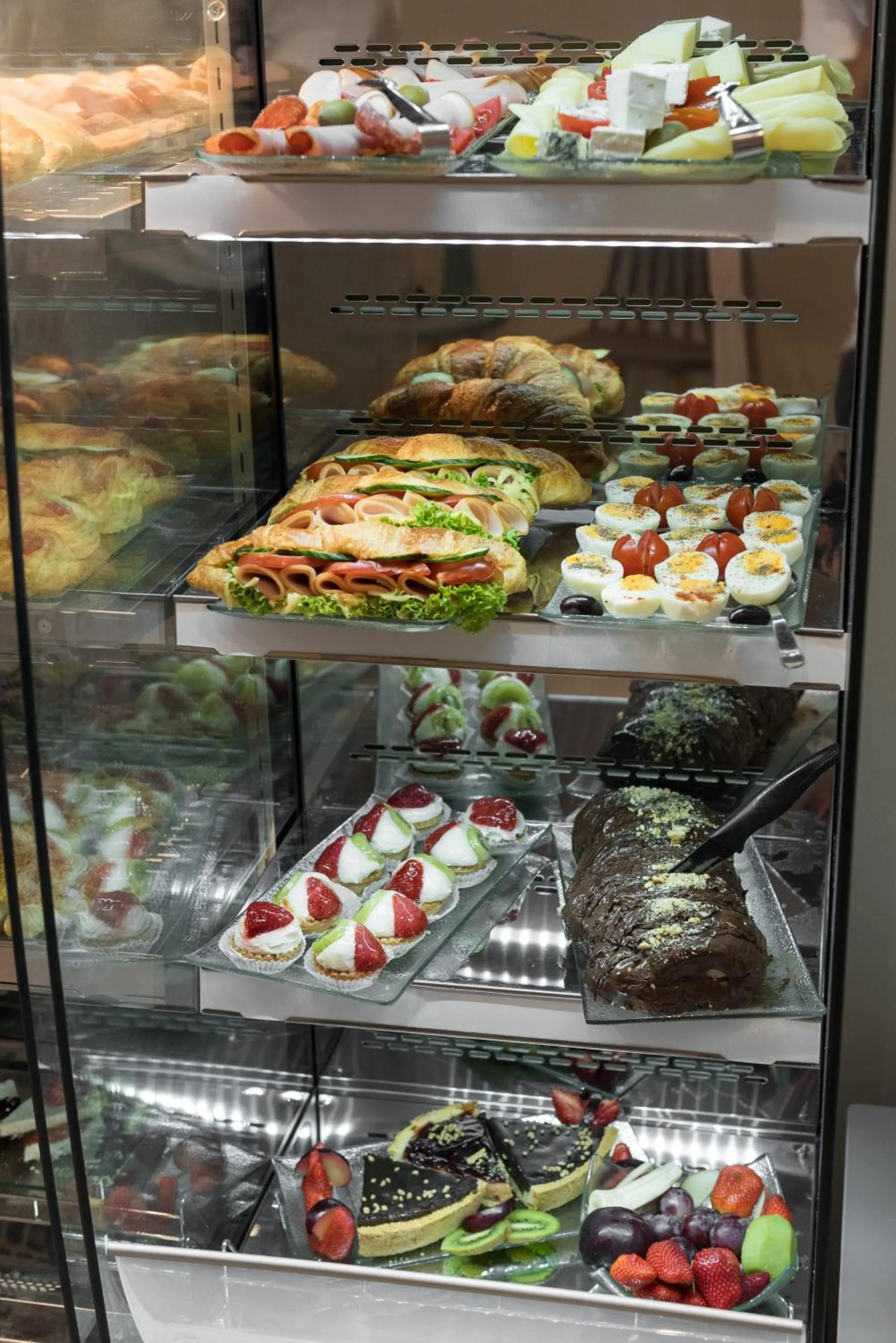 Breakfast in Santorini Main Square