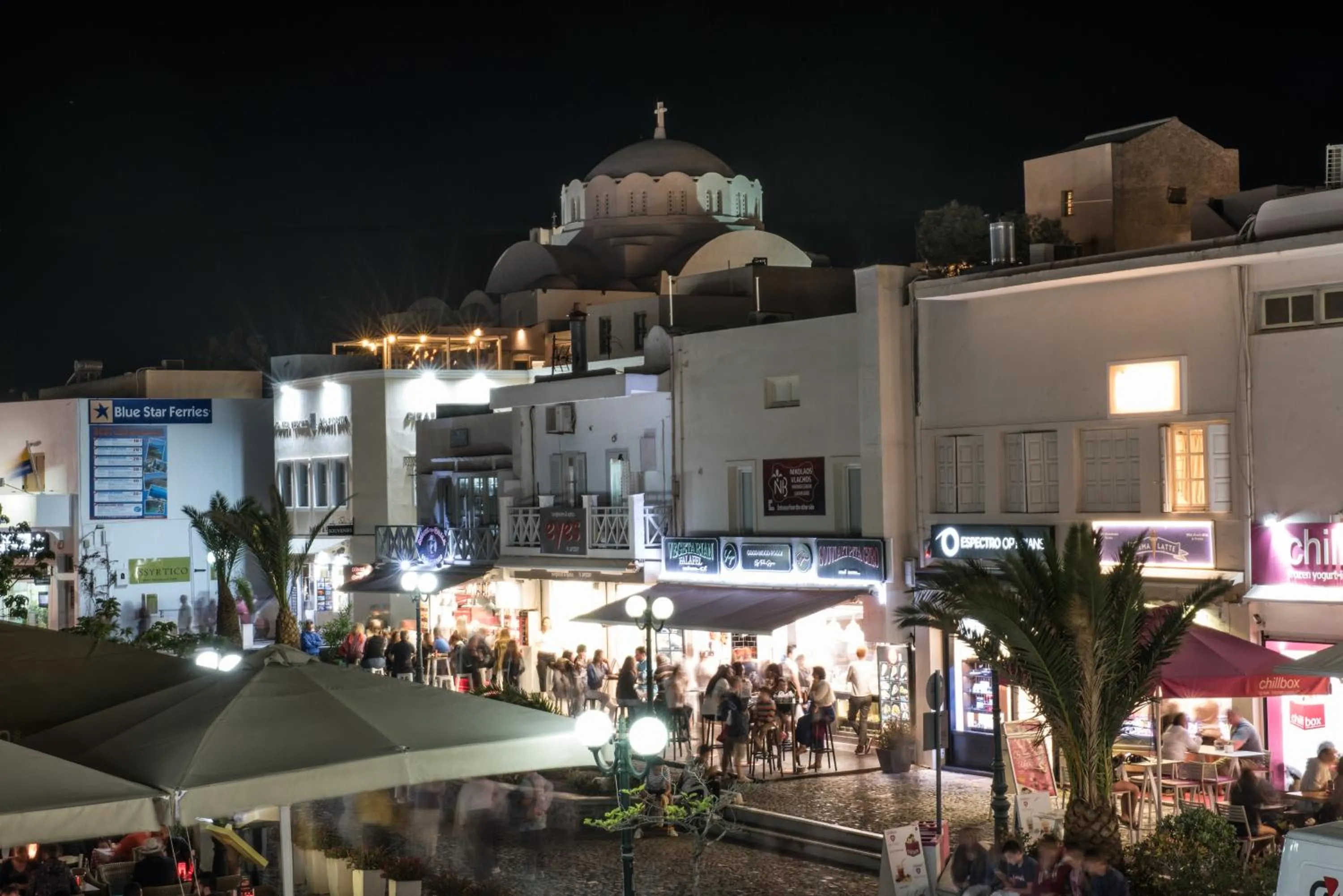 Restaurant/places to eat in Santorini Main Square