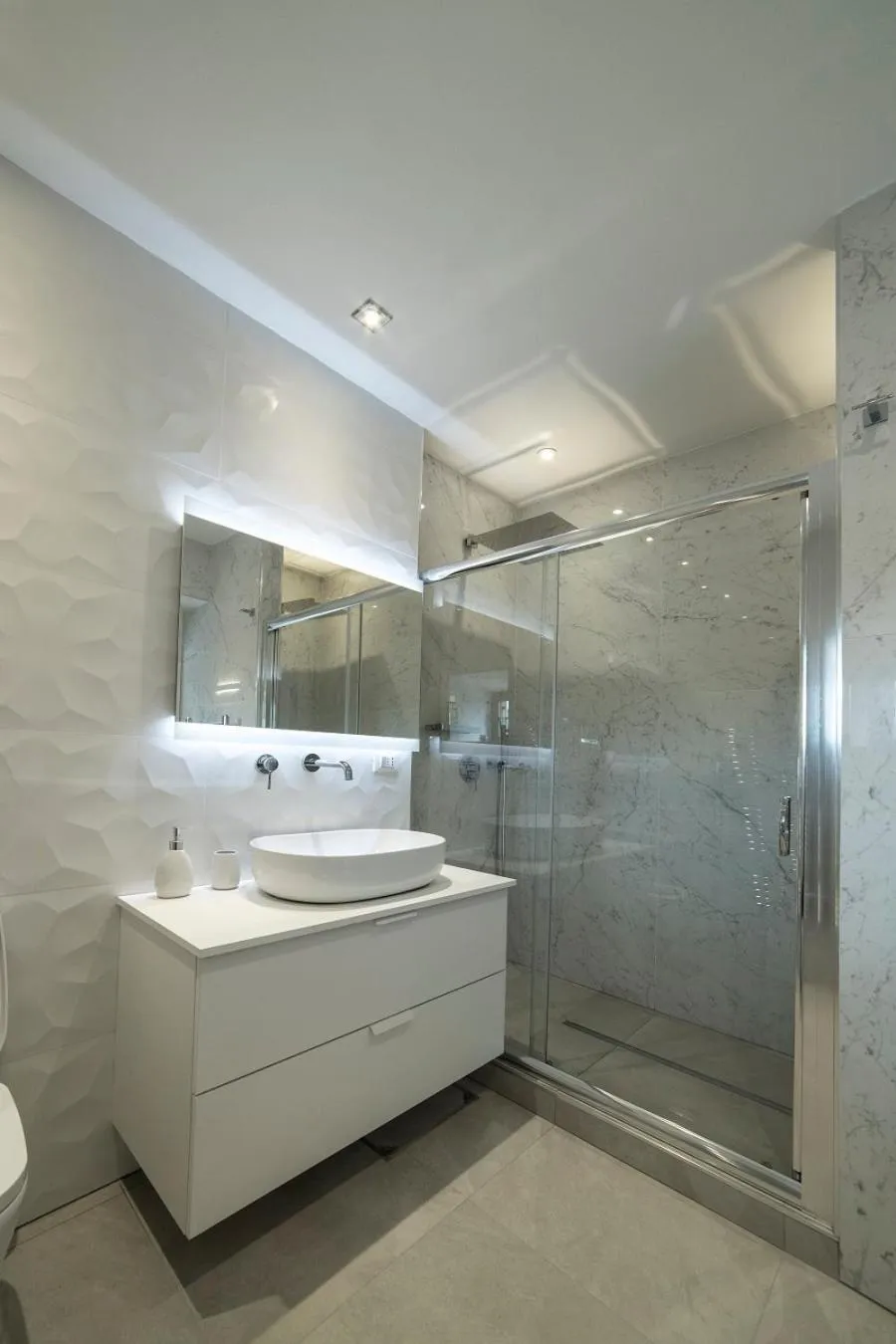 Shower in Rocca Palazzaccio