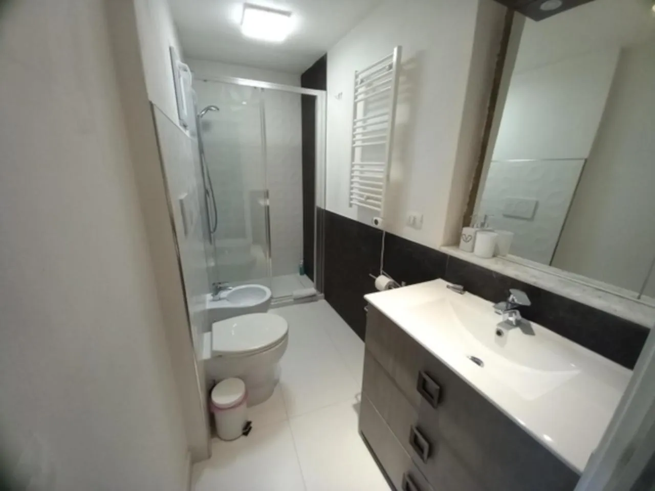 Bathroom in Rocca Palazzaccio