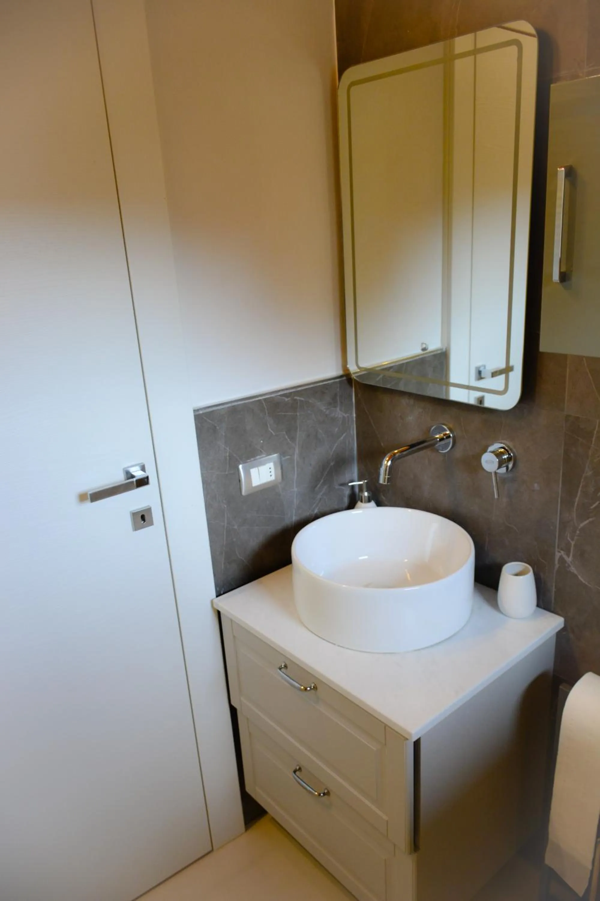 Bathroom in Rocca Palazzaccio