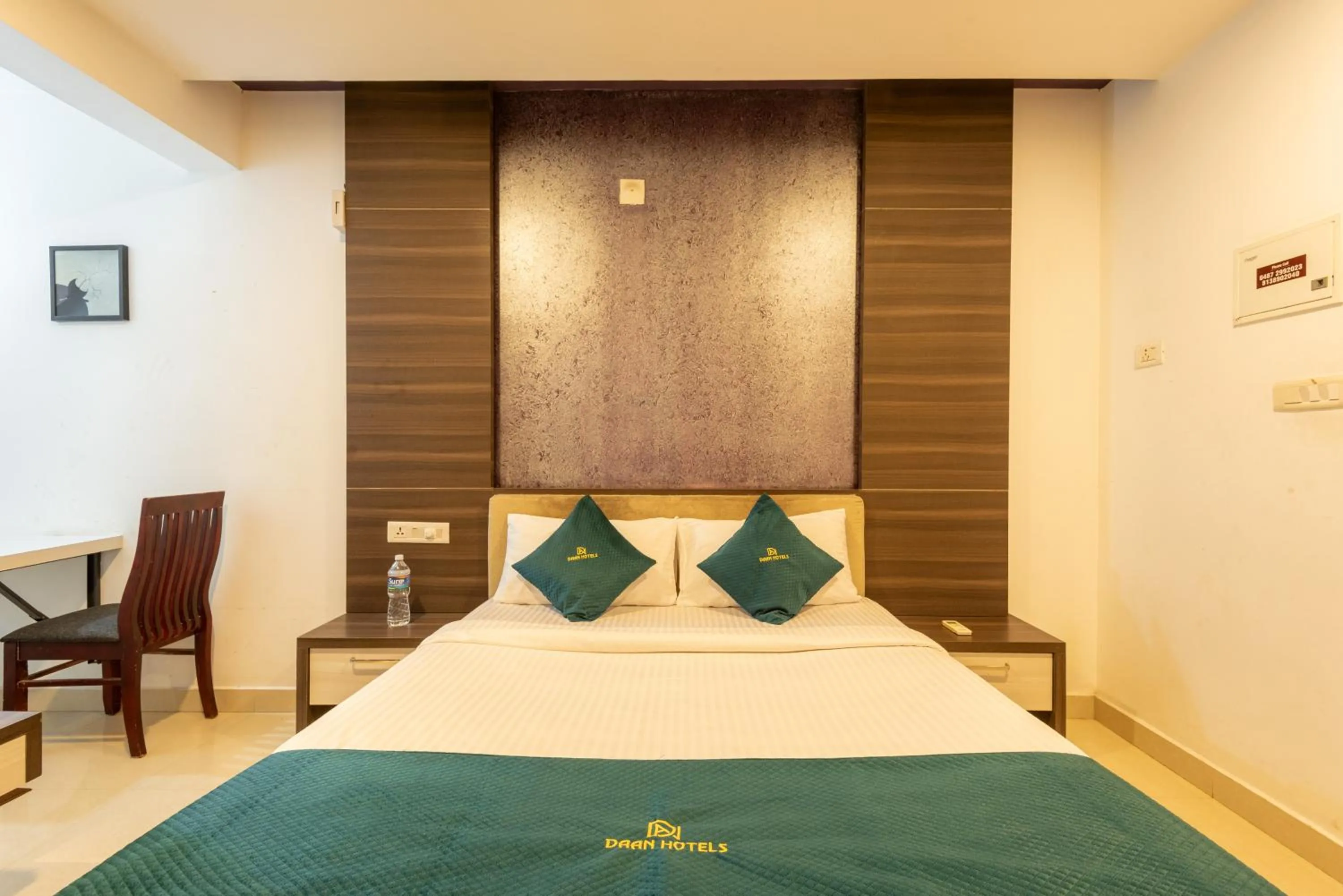 Bed in Daan Ambalath Maple Leaves