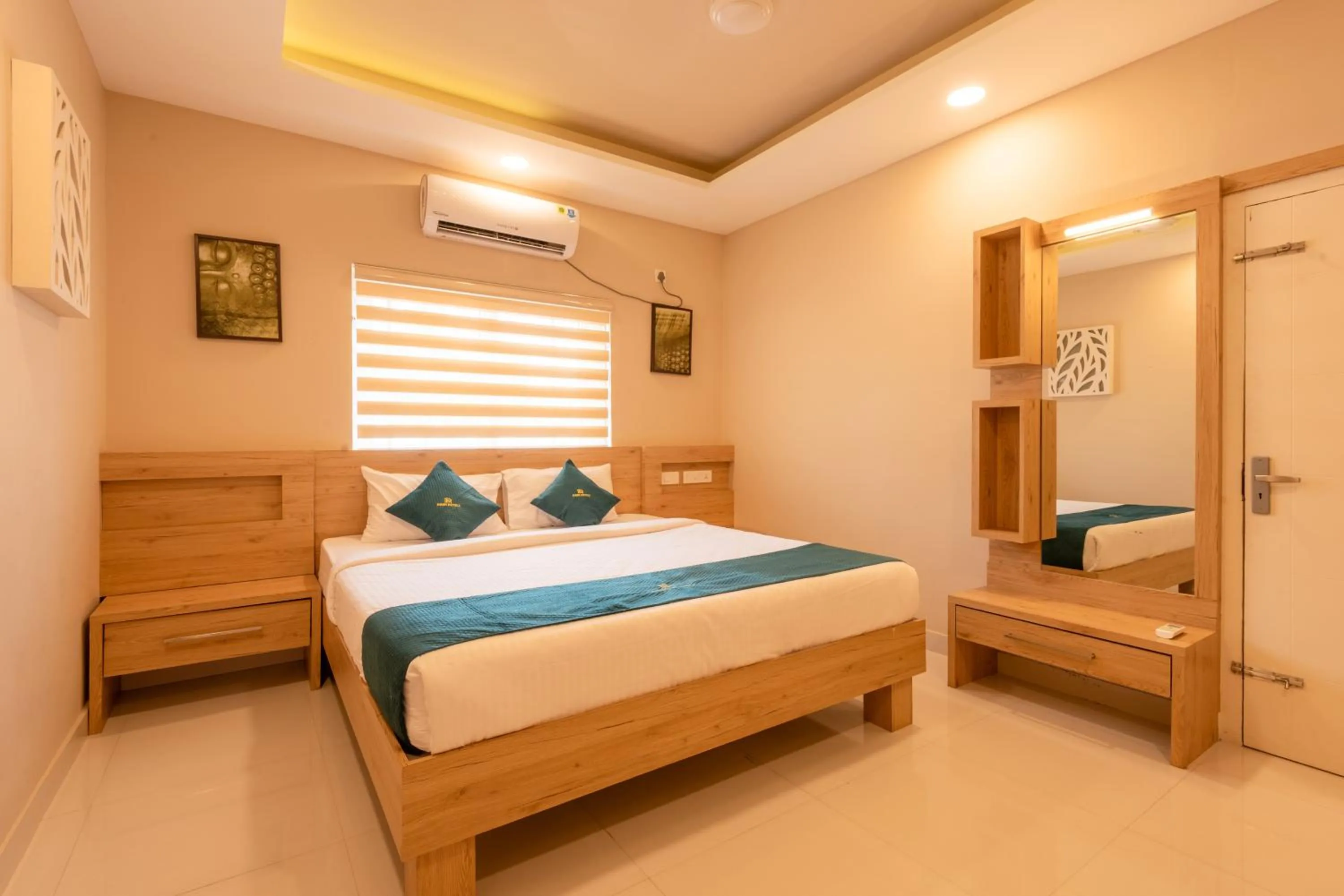 Bedroom, Bed in Daan Ambalath Maple Leaves