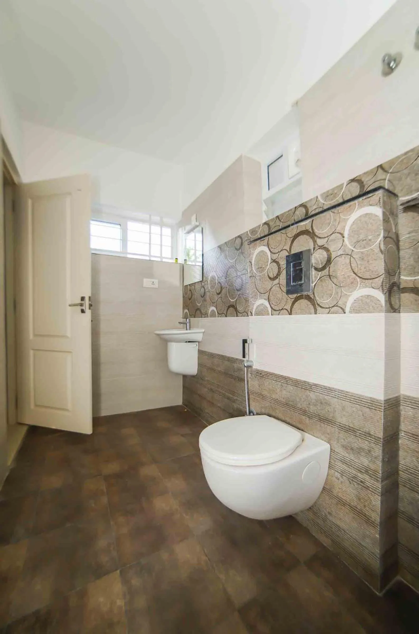 Bathroom in Daan Ambalath Maple Leaves