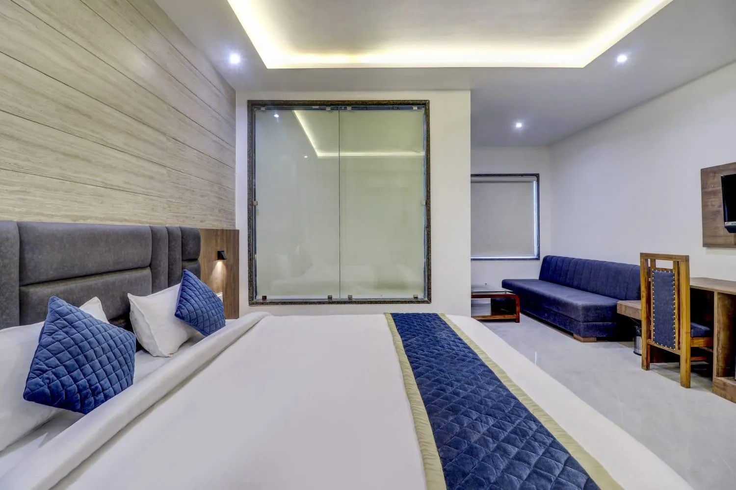 Bedroom in Hotel Anand Villa