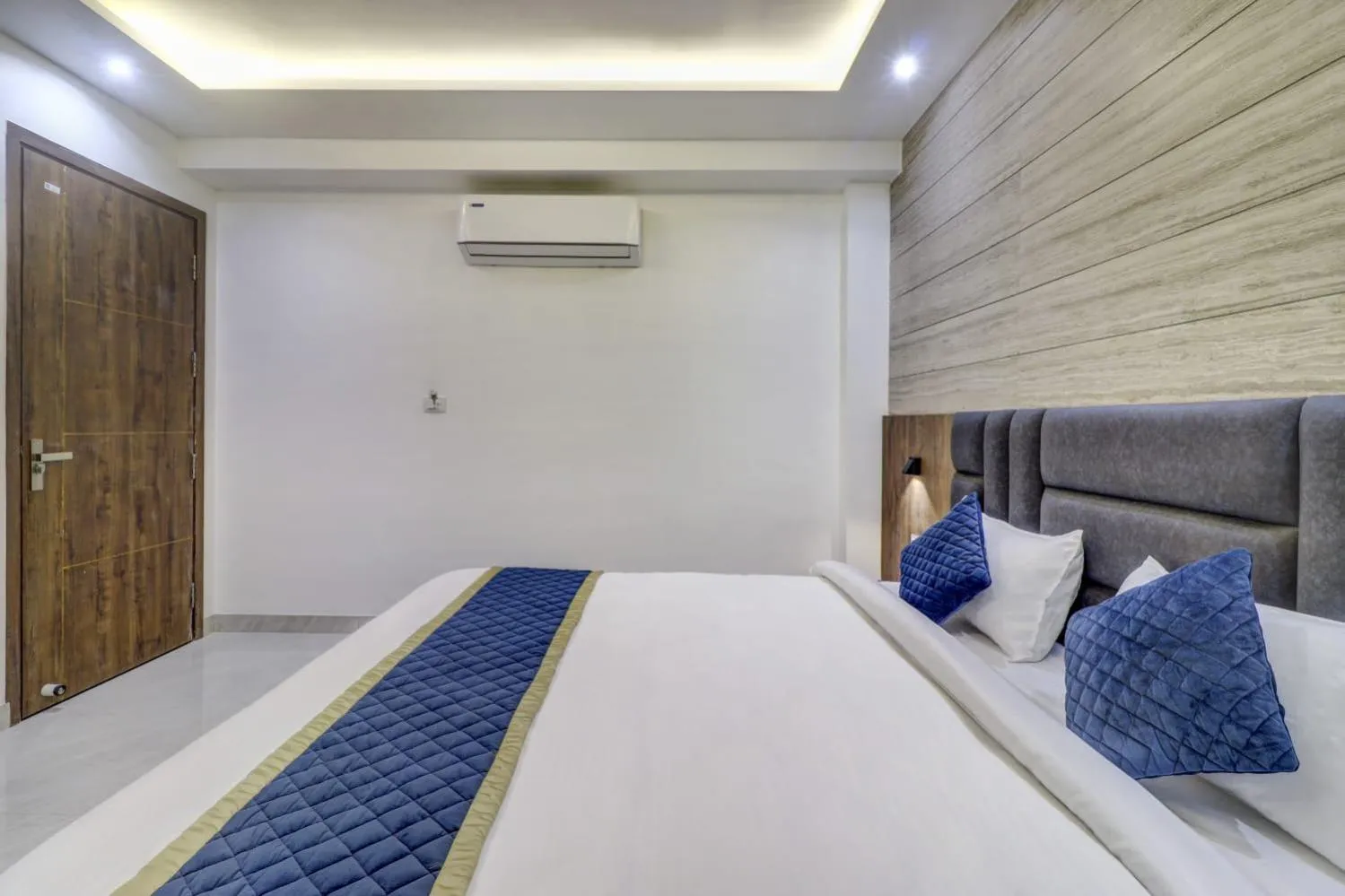 Bedroom in Hotel Anand Villa