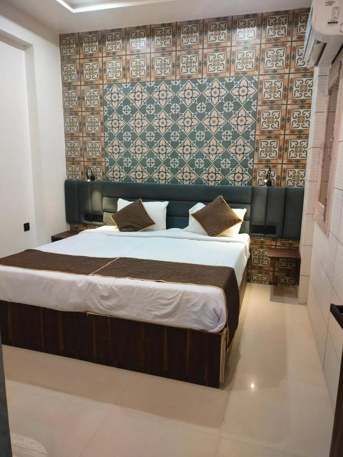 Bedroom in Hotel Anand Villa