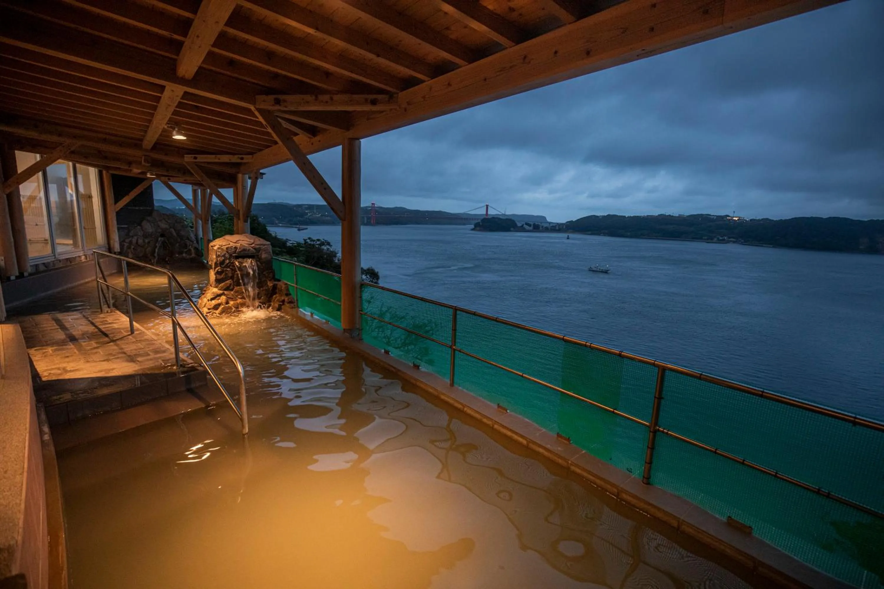 Hot Spring Bath in Samson Hotel