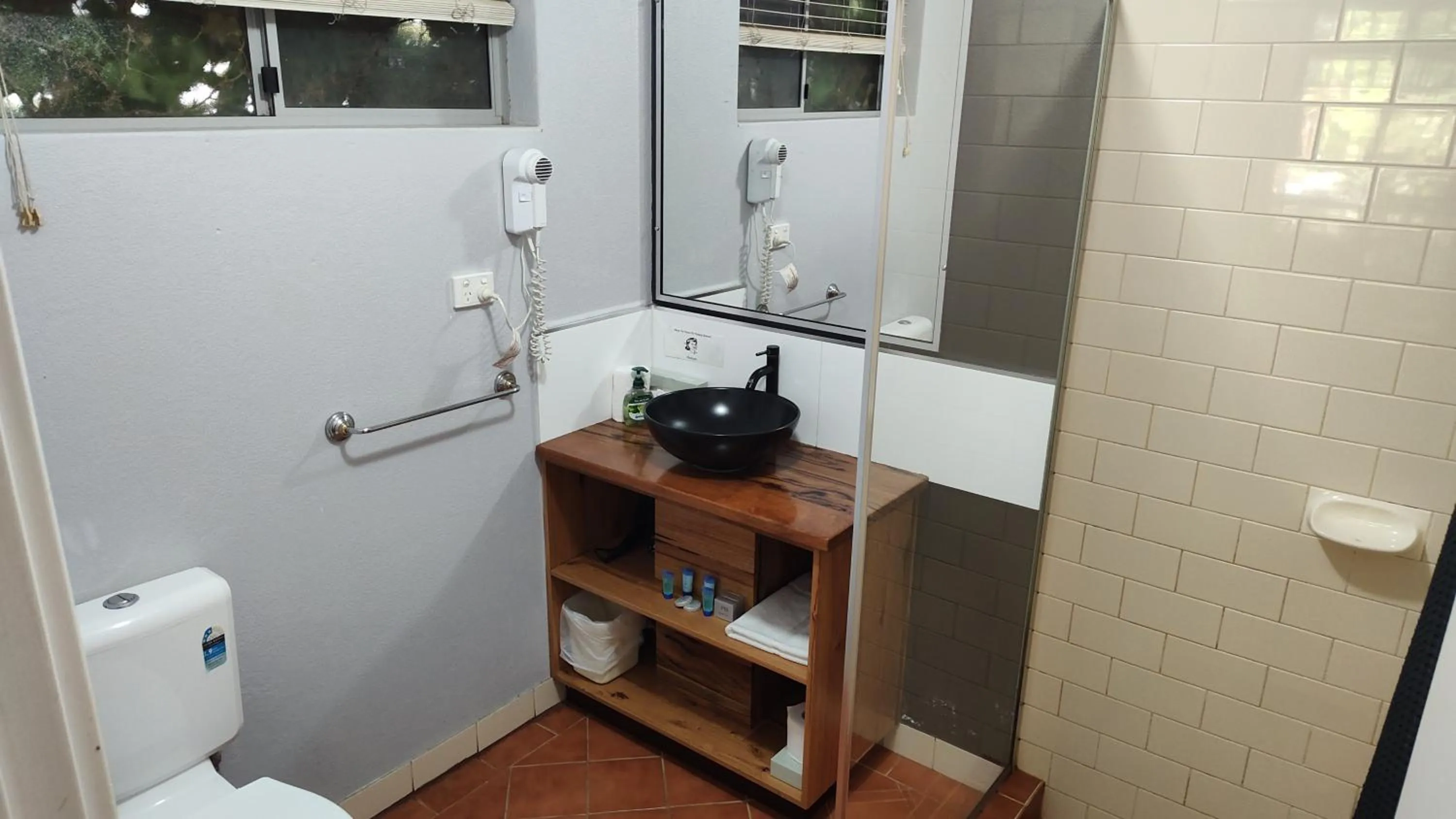 Shower in Adamsons Riverside