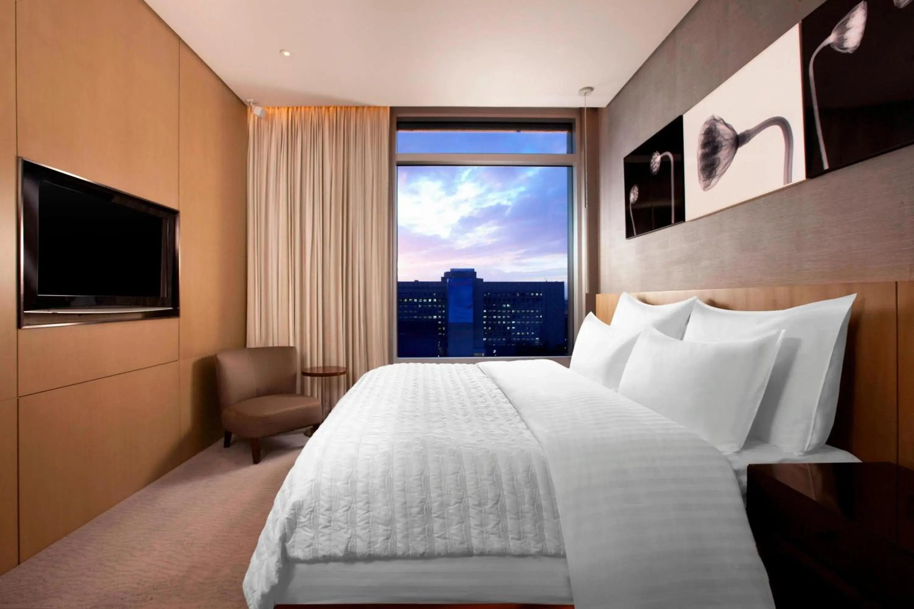 Corner Suite in Le Meridien Taipei Corner Suite in Le Meridien Taipei