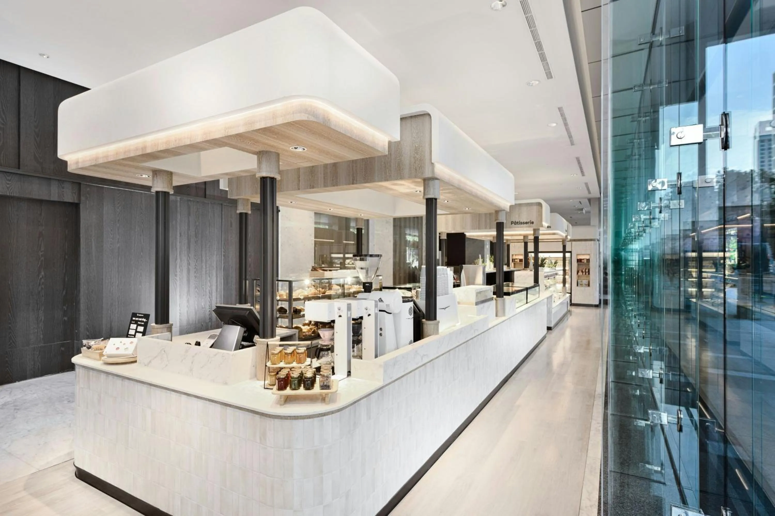 Restaurant/places to eat in Le Meridien Taipei