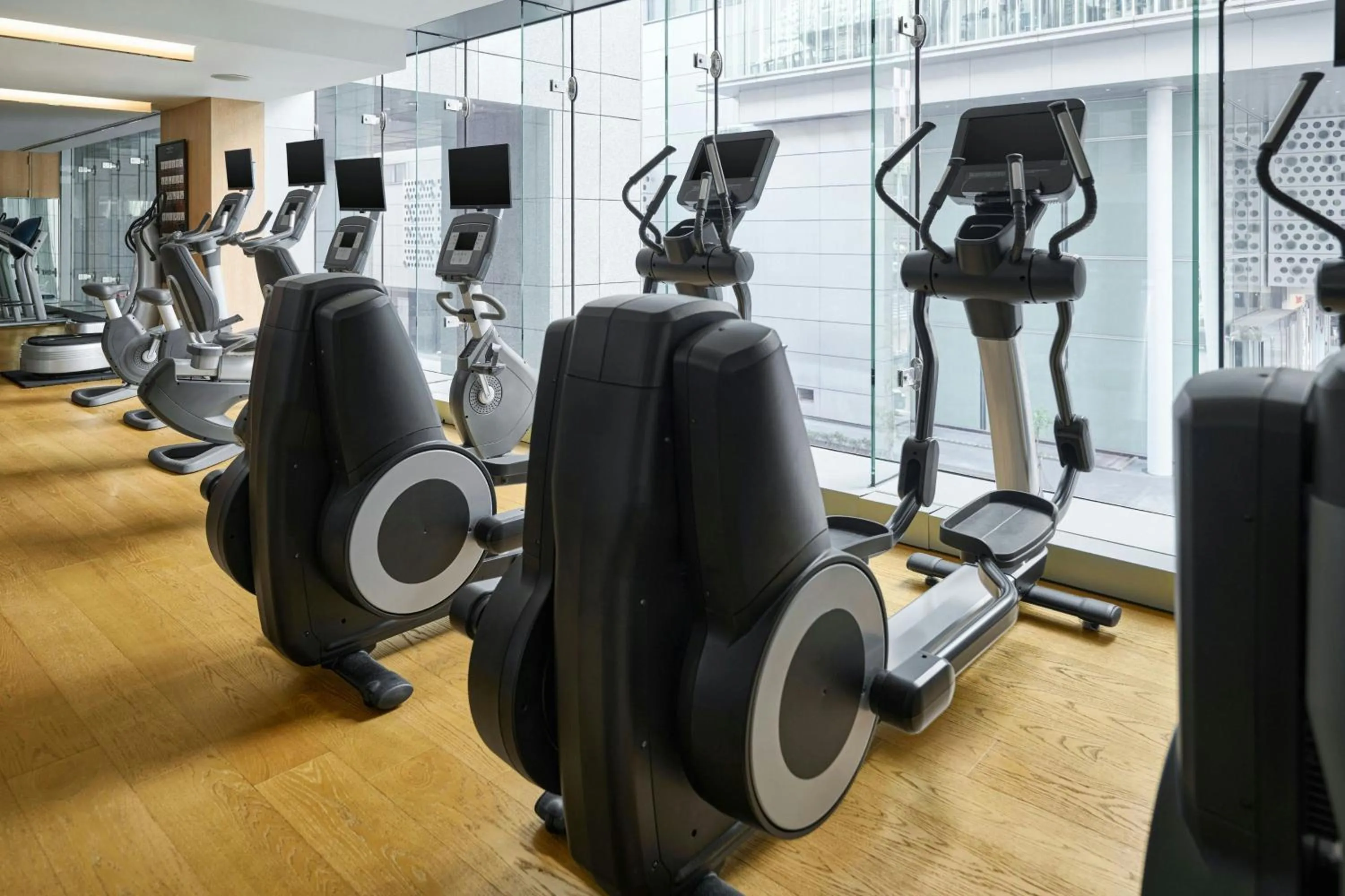 Fitness centre/facilities in Le Meridien Taipei