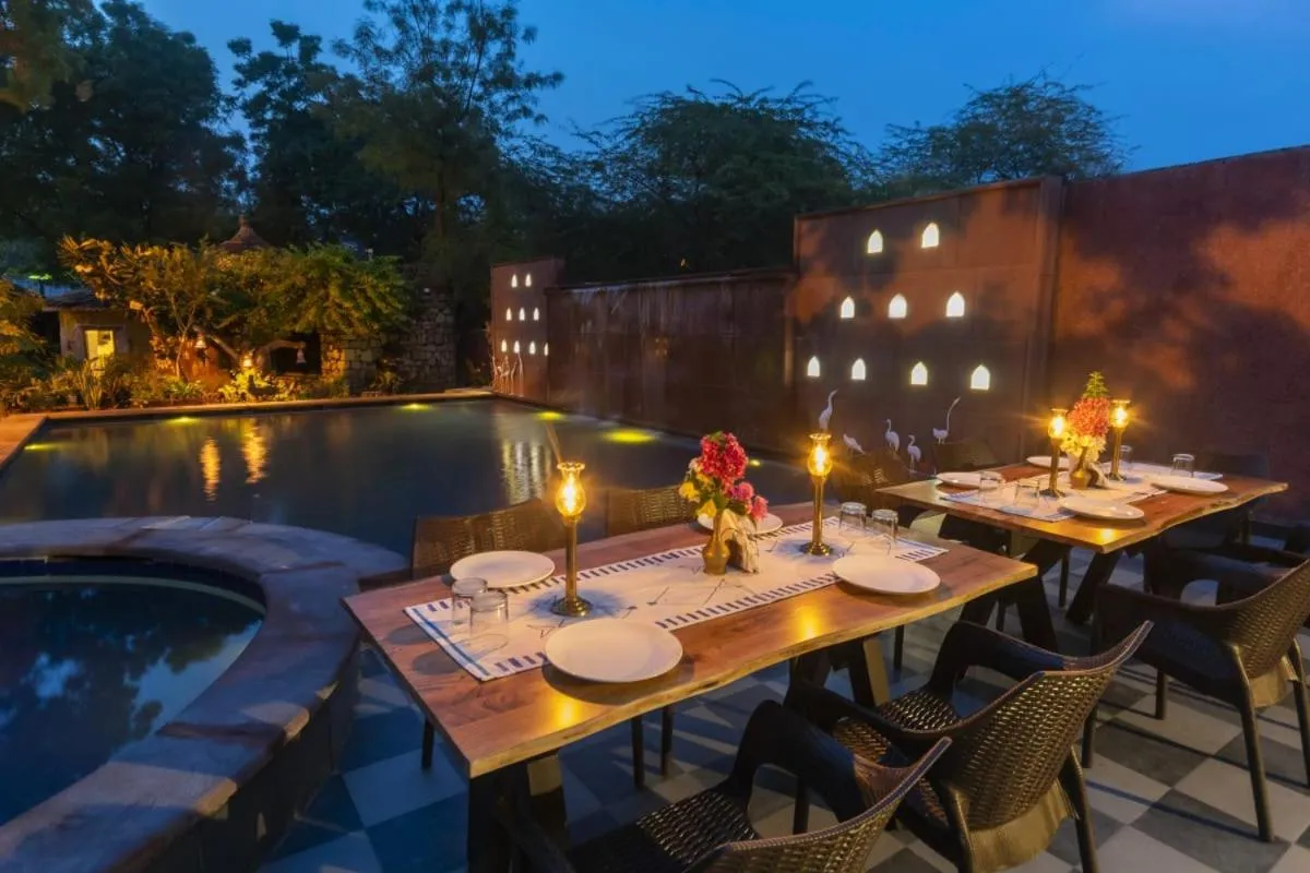 Restaurant/places to eat in Mandore Guest House