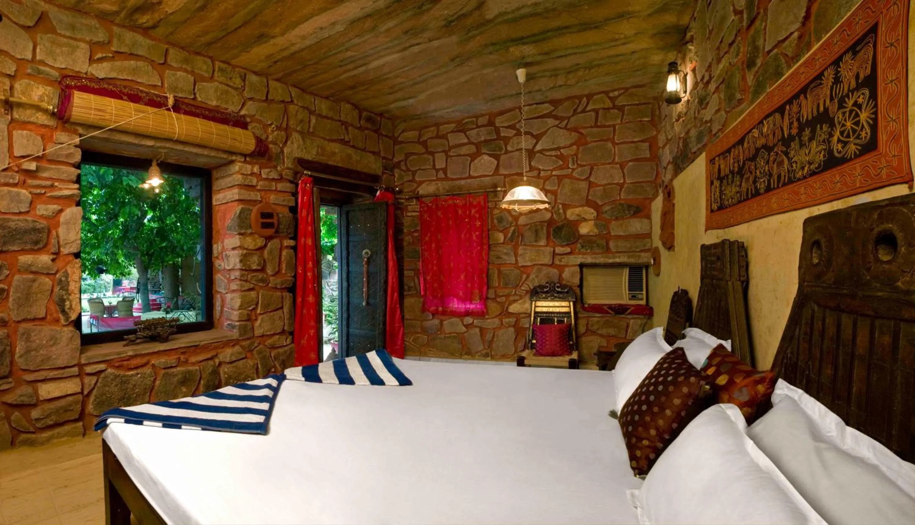 Bedroom, Bed in Mandore Guest House