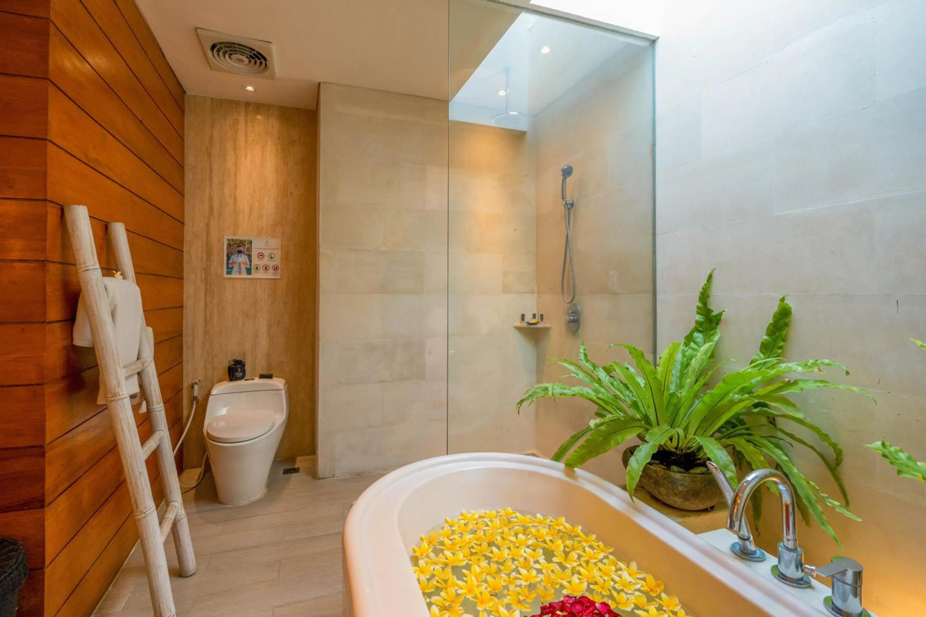 Bathroom in Maca Villas and Residence Umalas