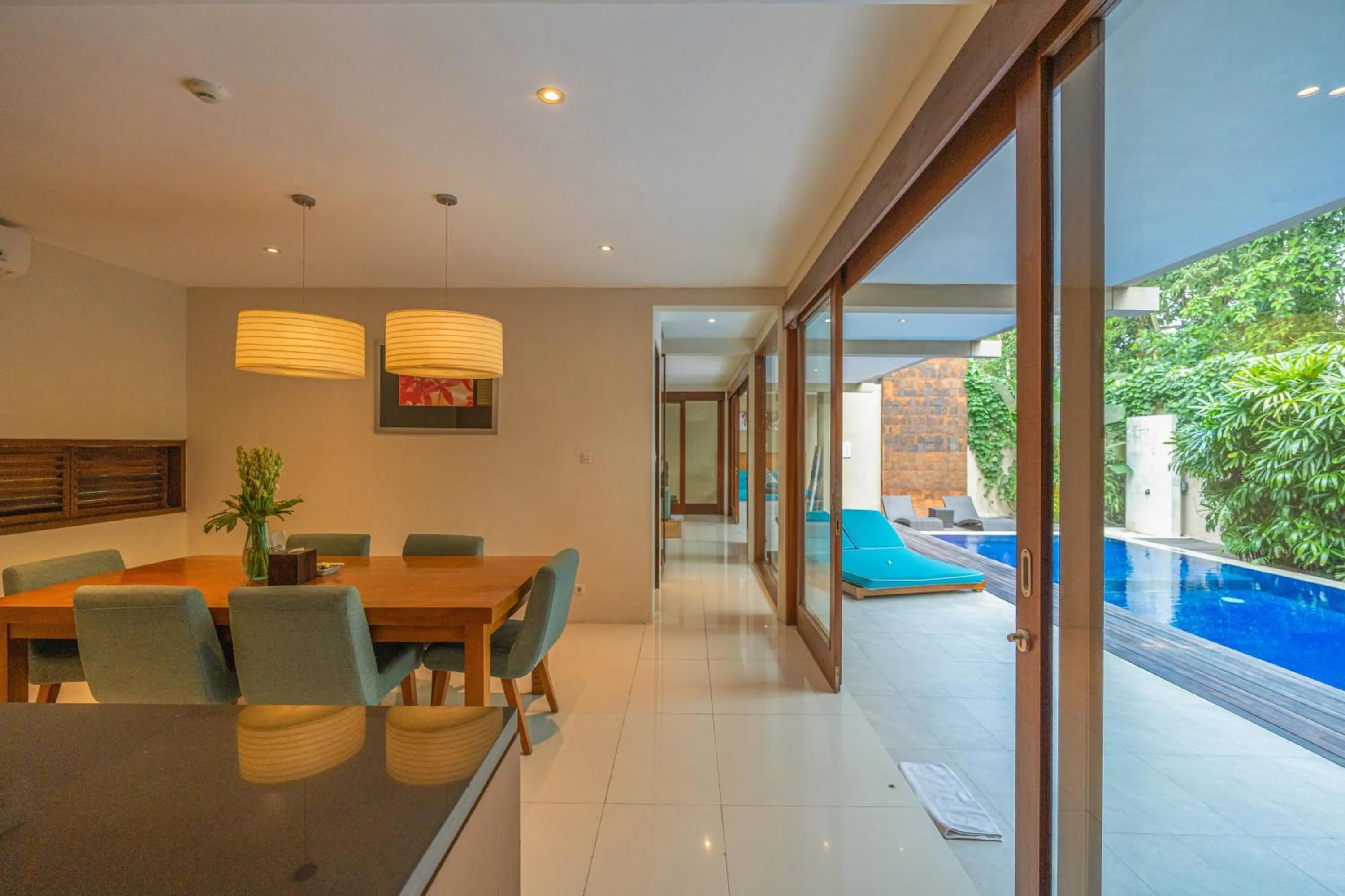 Dining area in Maca Villas and Residence Umalas