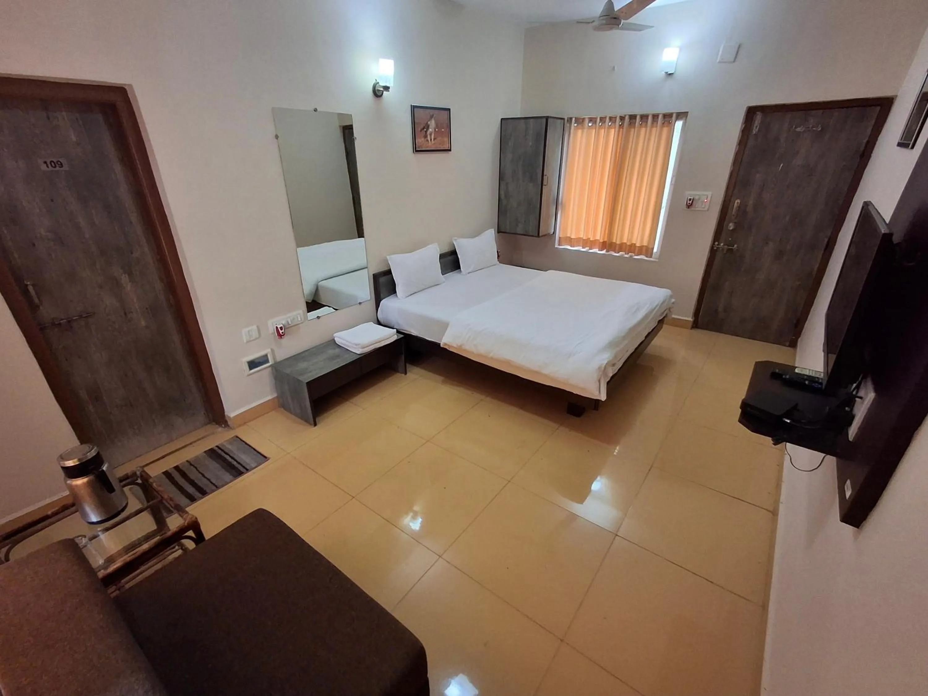 Bed in Gir Jungle Lodge