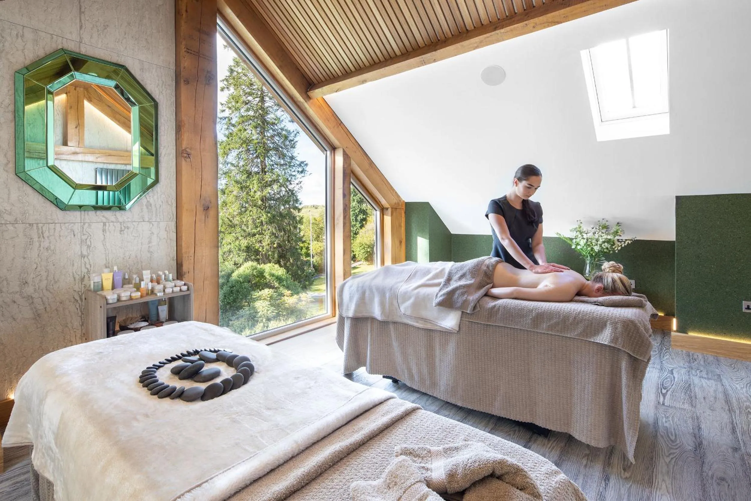 People in Gilpin Hotel & Lake House