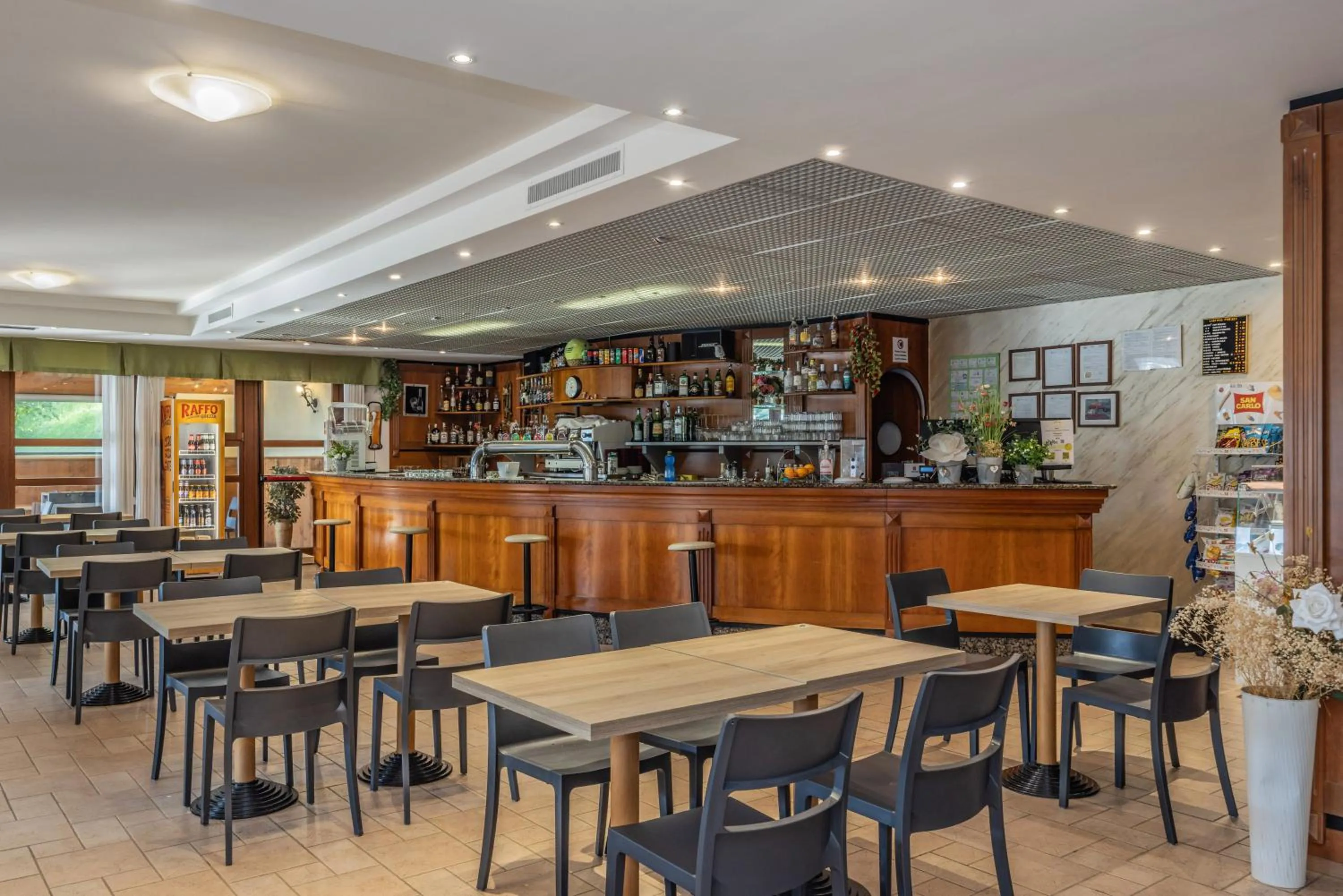 Restaurant/places to eat in Hotel Residence Campi