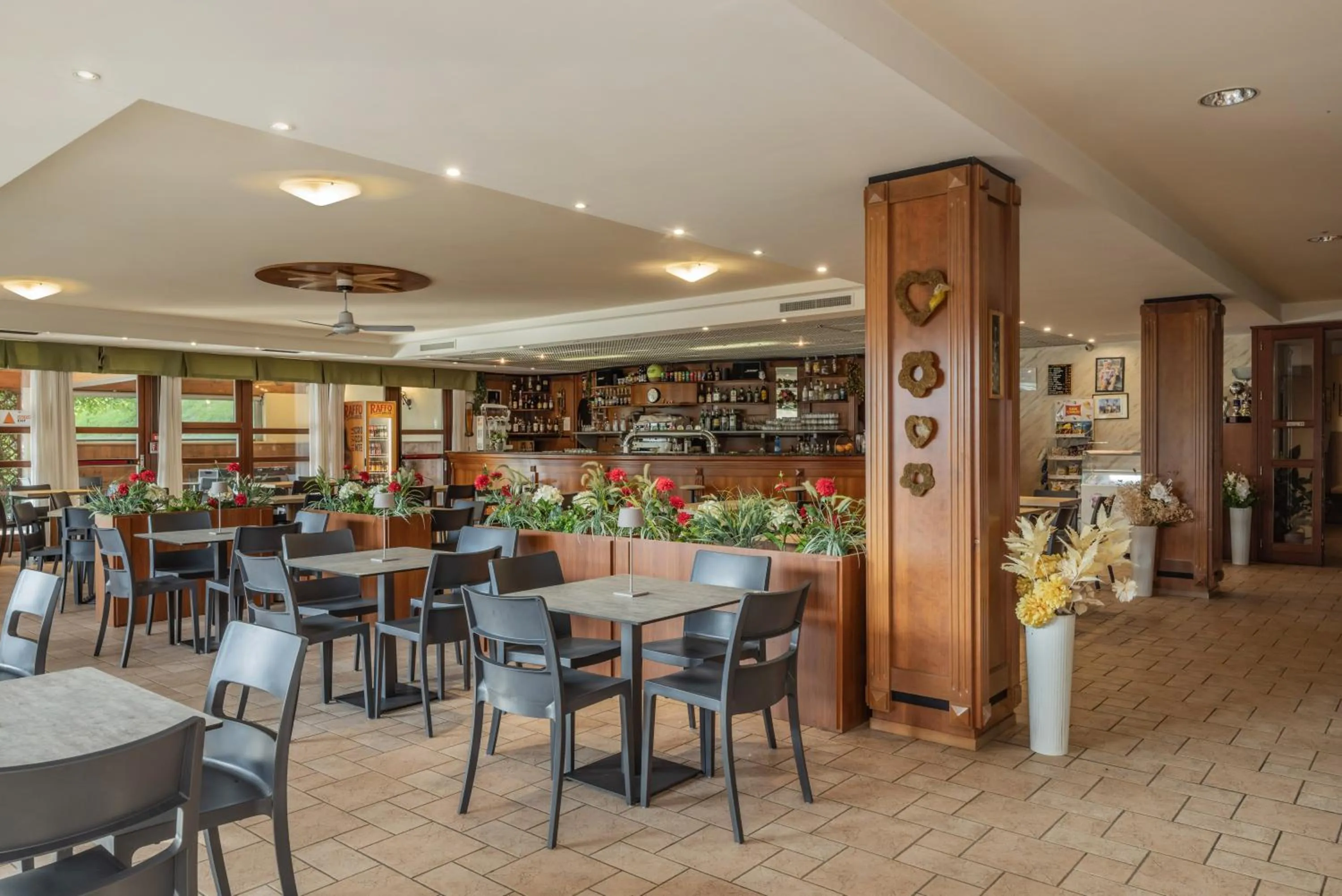 Restaurant/places to eat in Hotel Residence Campi