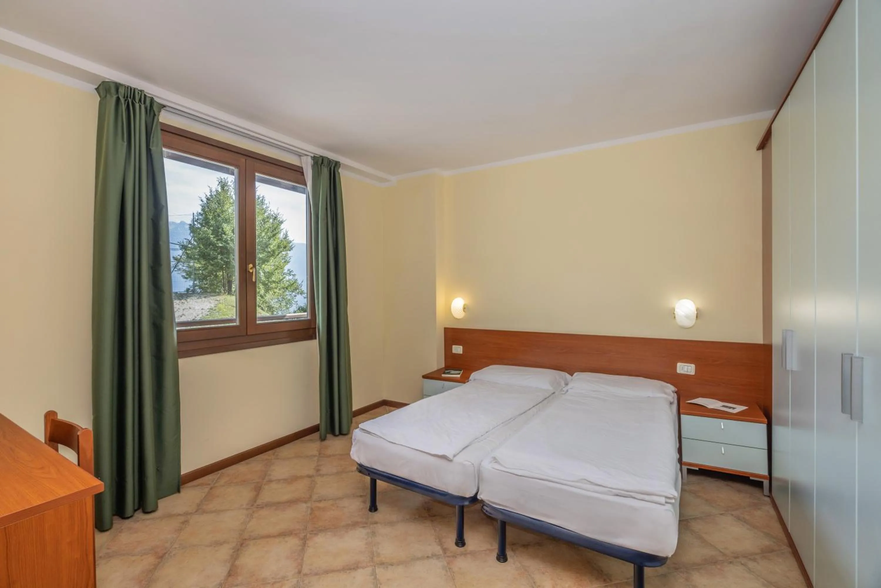 Bed in Hotel Residence Campi
