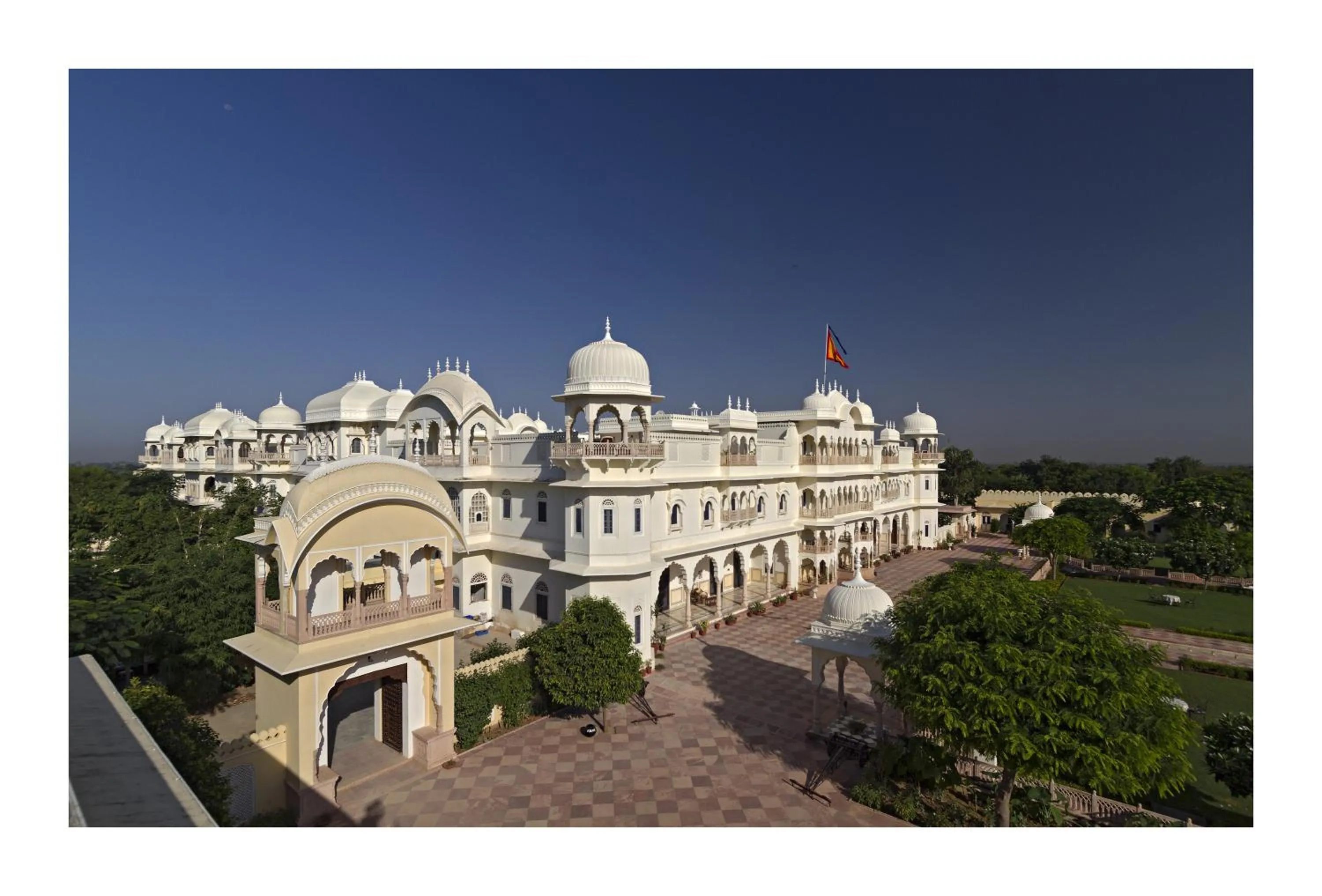 Facade/entrance in Nahargarh Ranthambhore