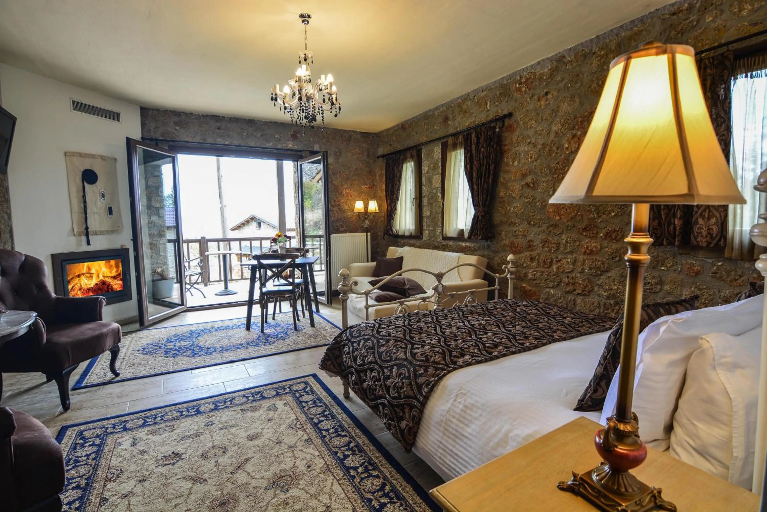 Bedroom, Bed in Trikalon Muses Art Suites