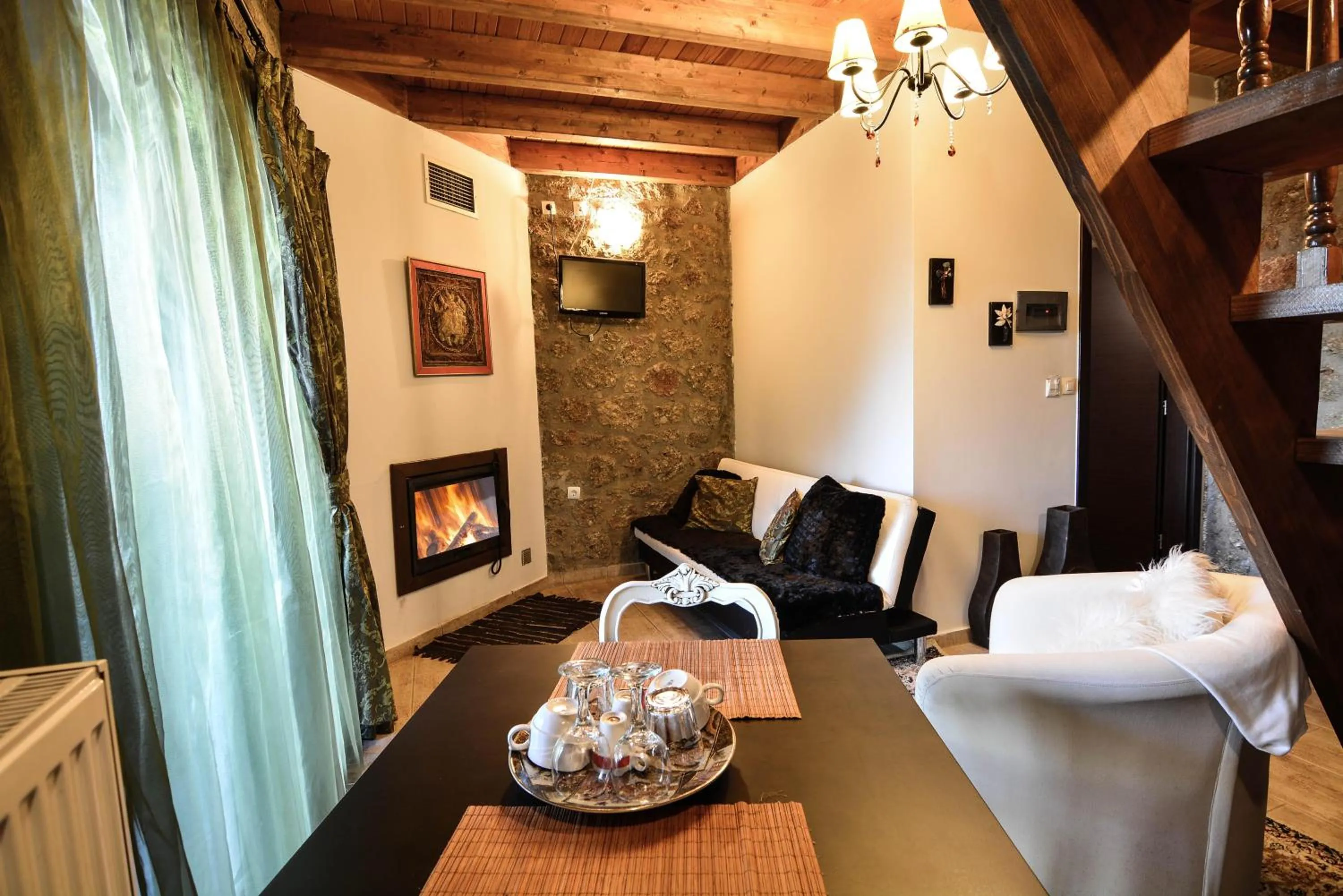 Living room in Trikalon Muses Art Suites