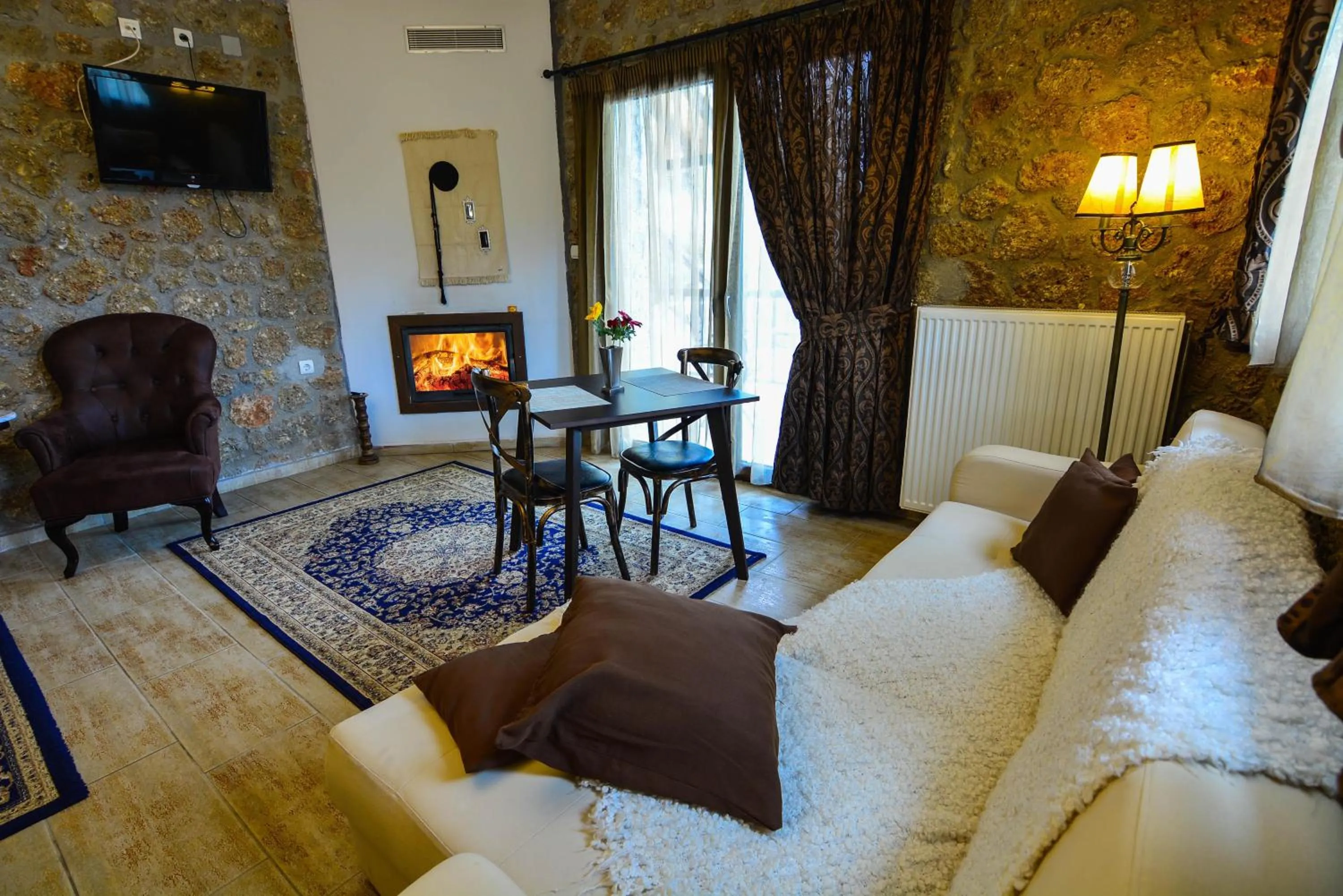 Seating area in Trikalon Muses Art Suites