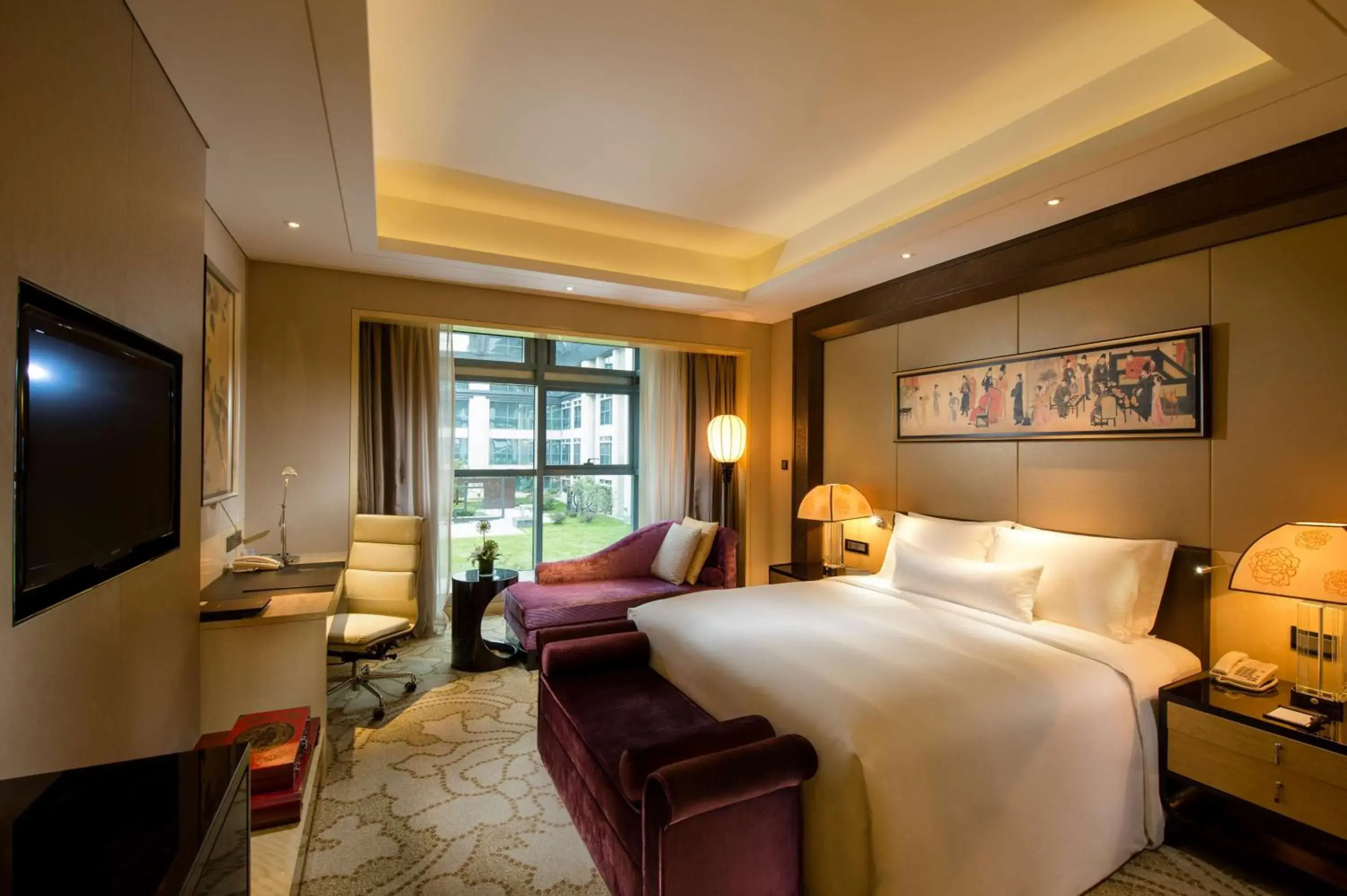 Executive King Room in Hilton Xi'an Executive King Room in Hilton Xi'an