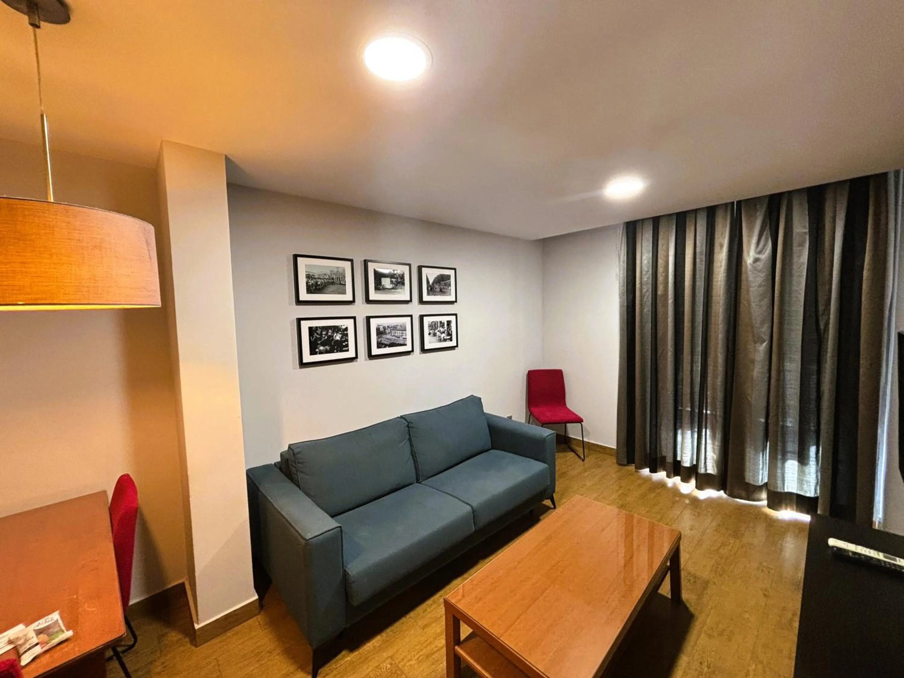 Living room in Apartamentos Boutique Catedral