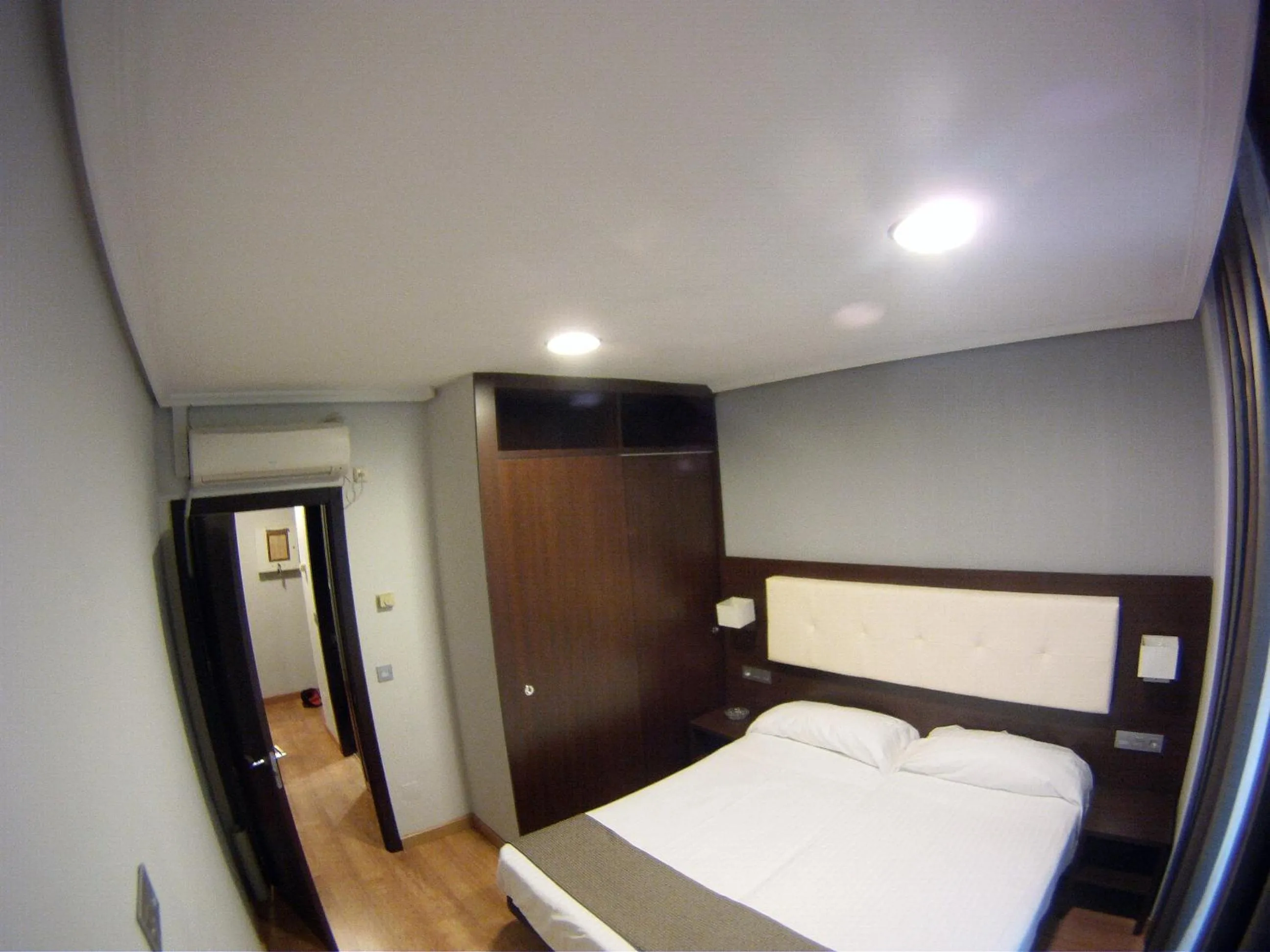 Property building, Bed in Apartamentos Boutique Catedral