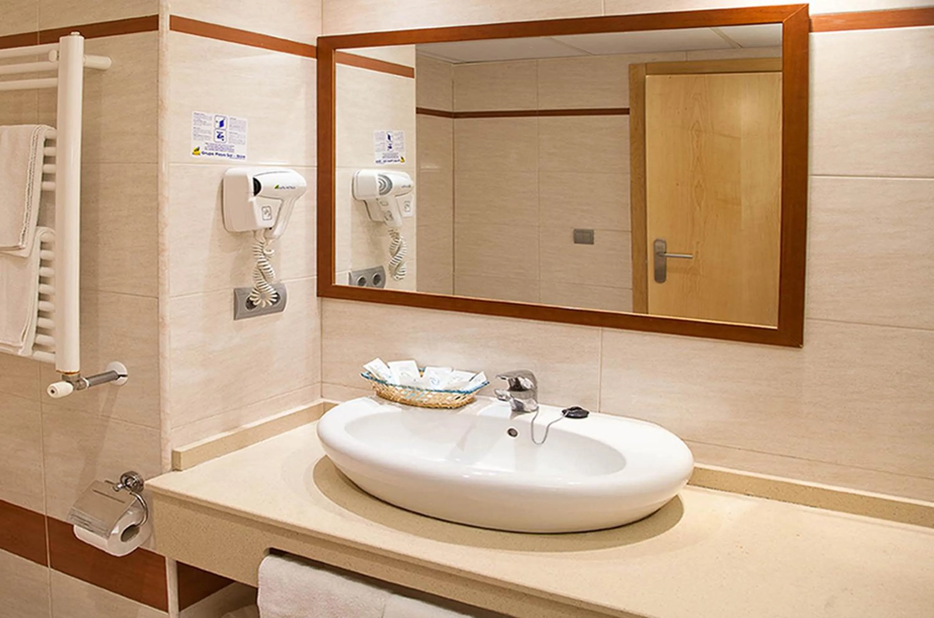 Bathroom in Hotel Vibra s'Estanyol