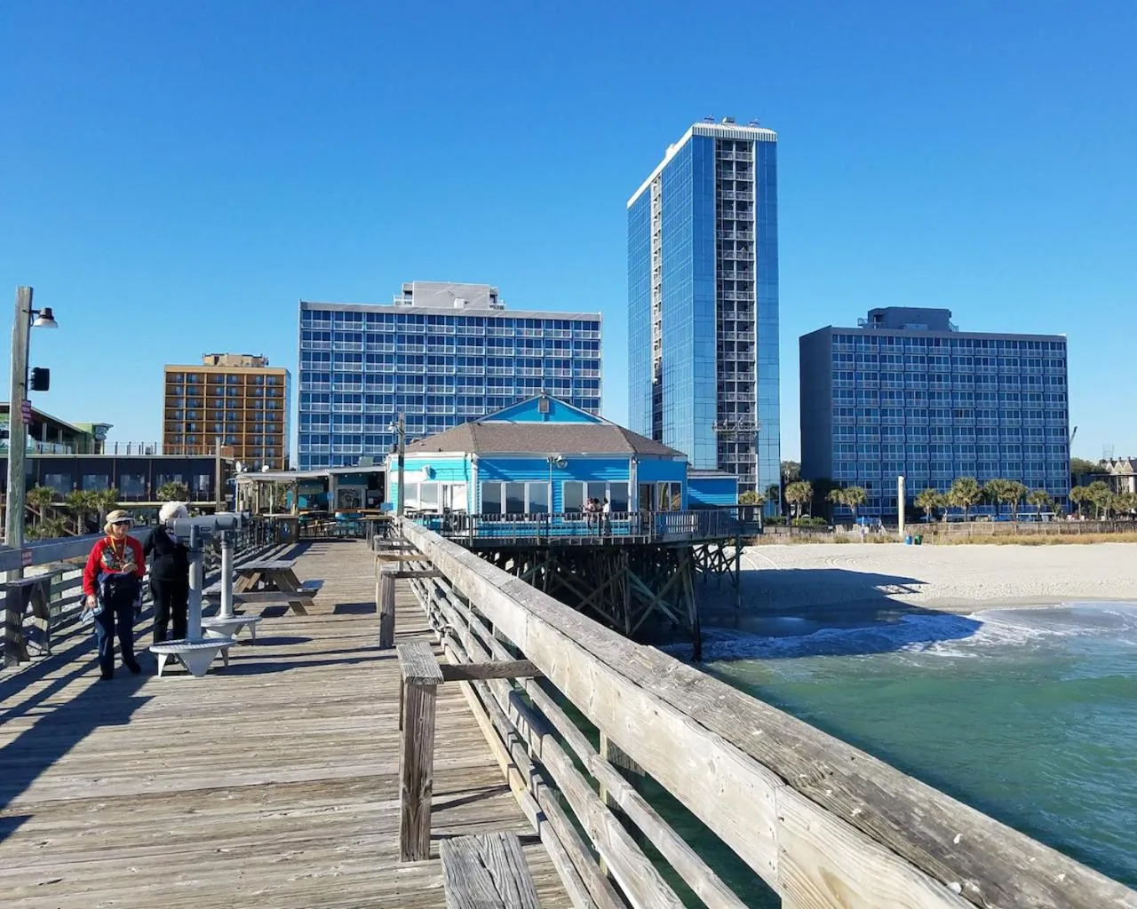 Property building in Yachtsman Oceanfront Resort