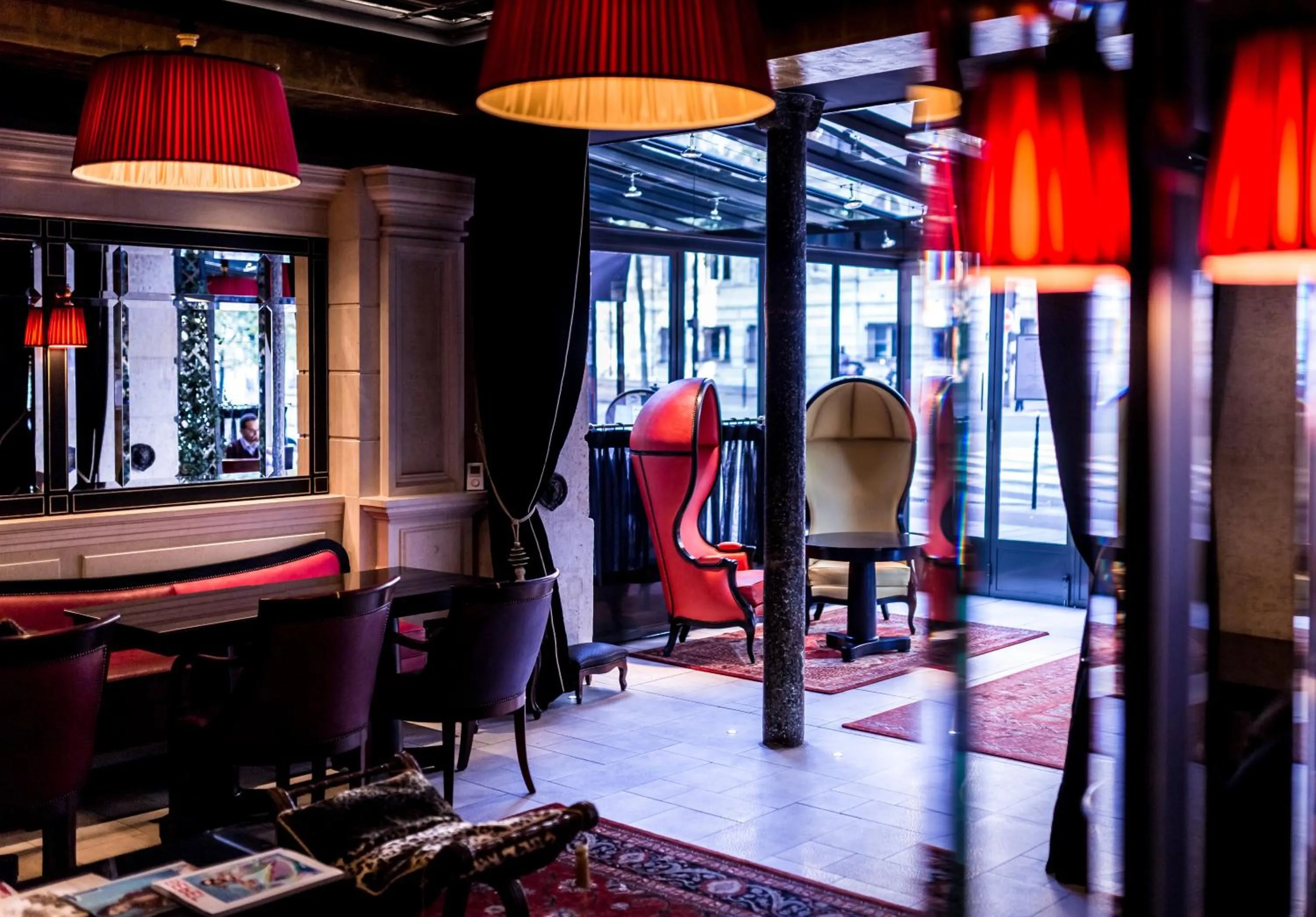 Restaurant/places to eat in Maison Albar- Le Champs-Elysées