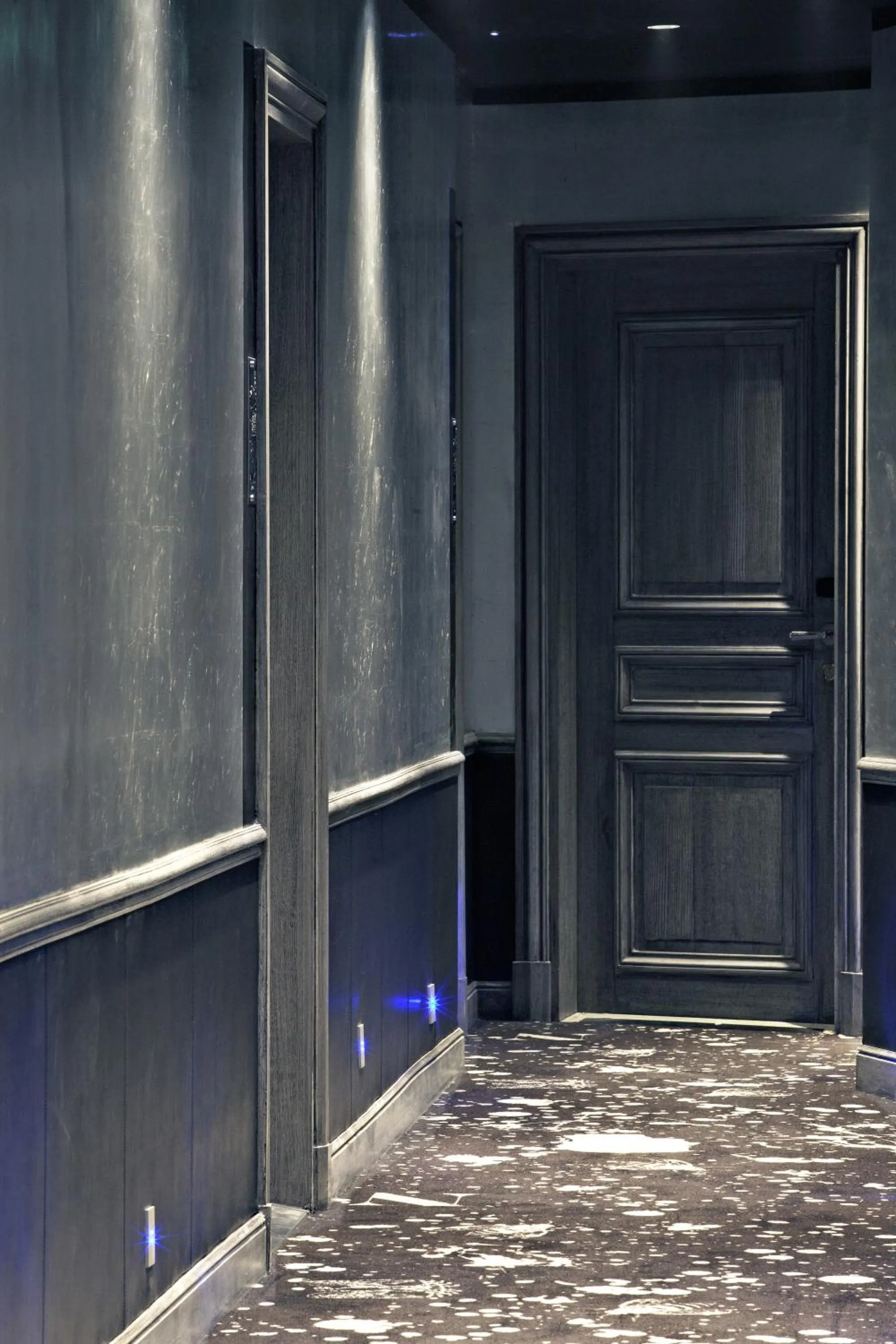 Decorative detail in Maison Albar- Le Champs-Elysées