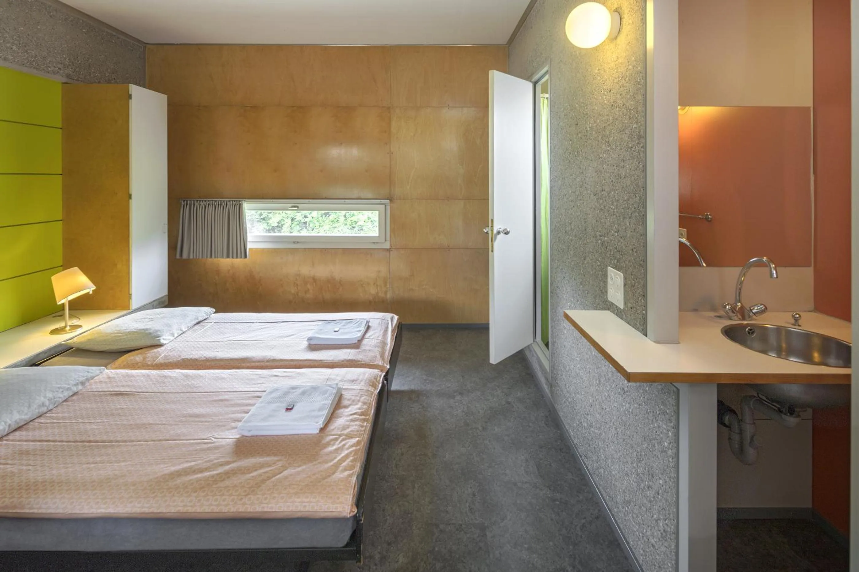 Photo of the whole room, Bed in Lausanne Youth Hostel Jeunotel