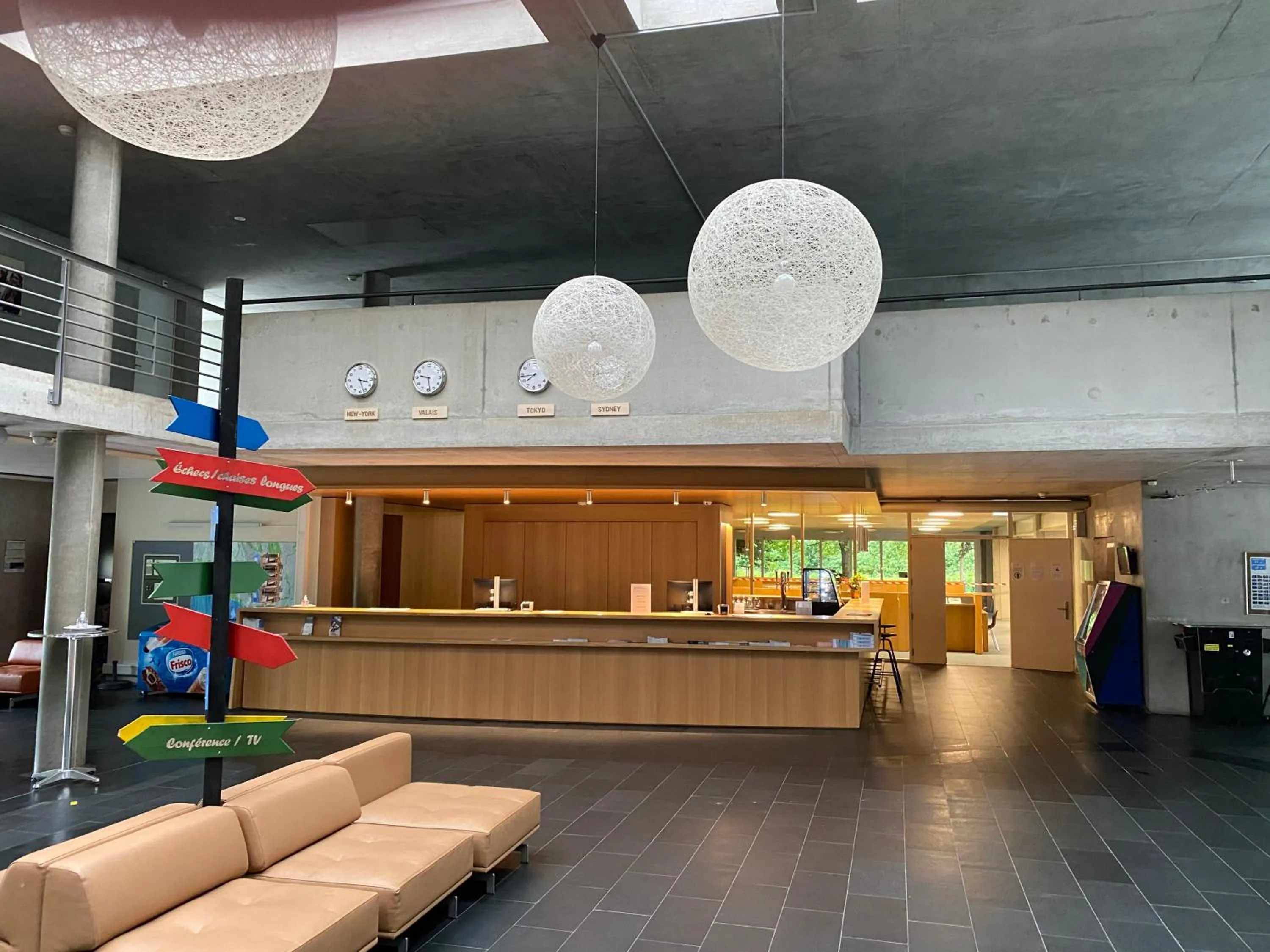 Lobby or reception in Lausanne Youth Hostel Jeunotel
